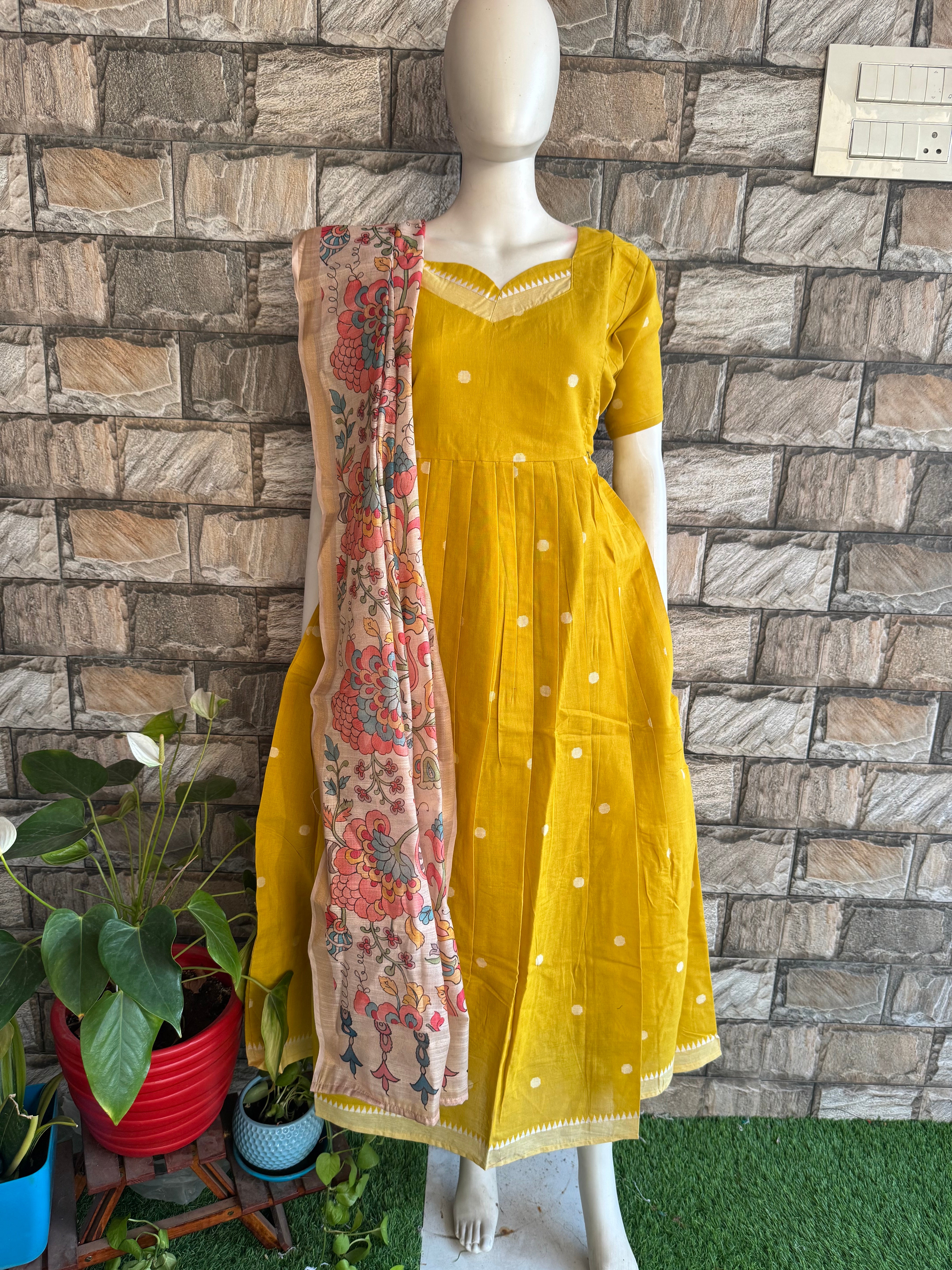 Kota zari Peach kalamkari