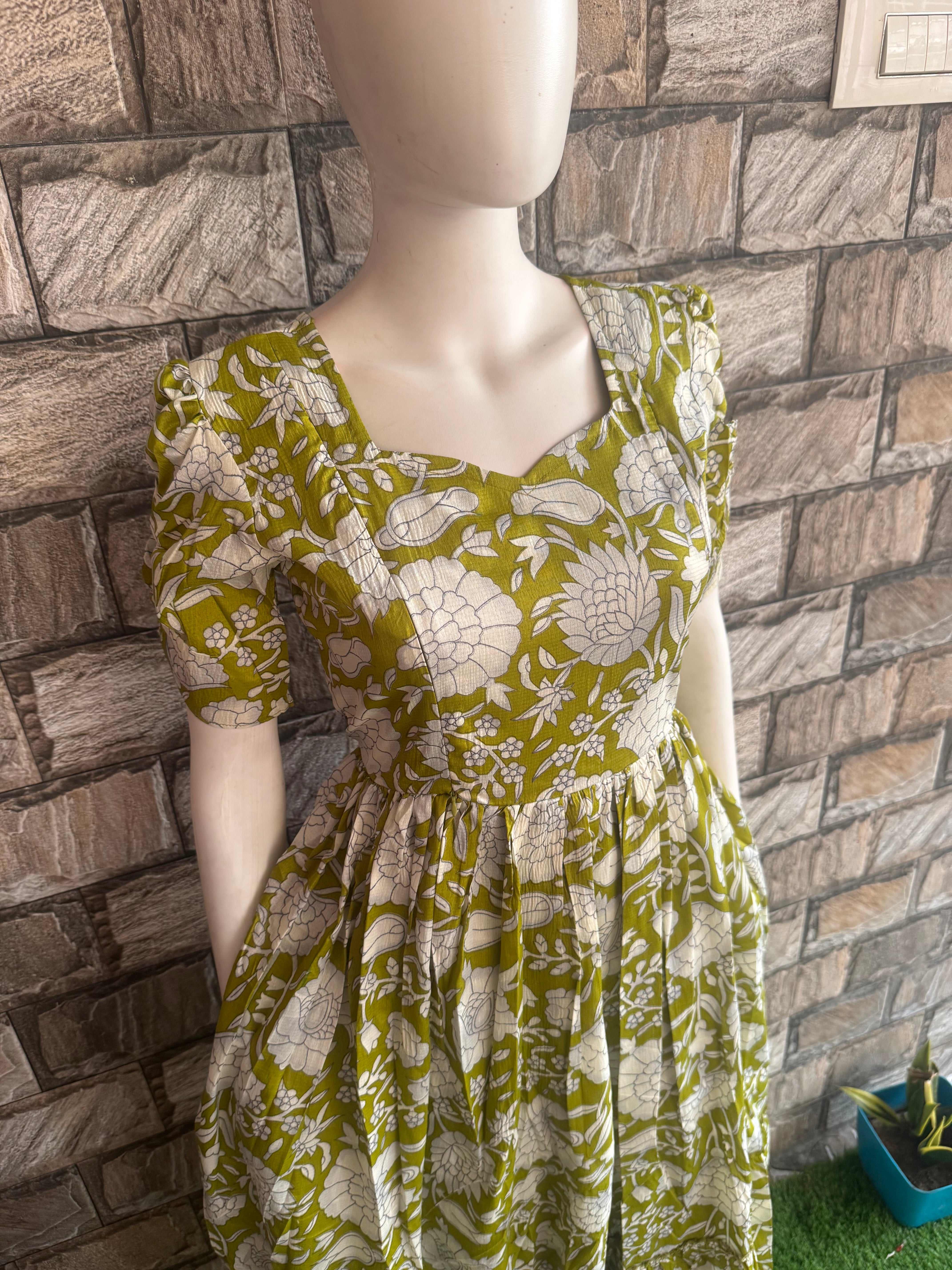Delta crush Maternity maxi