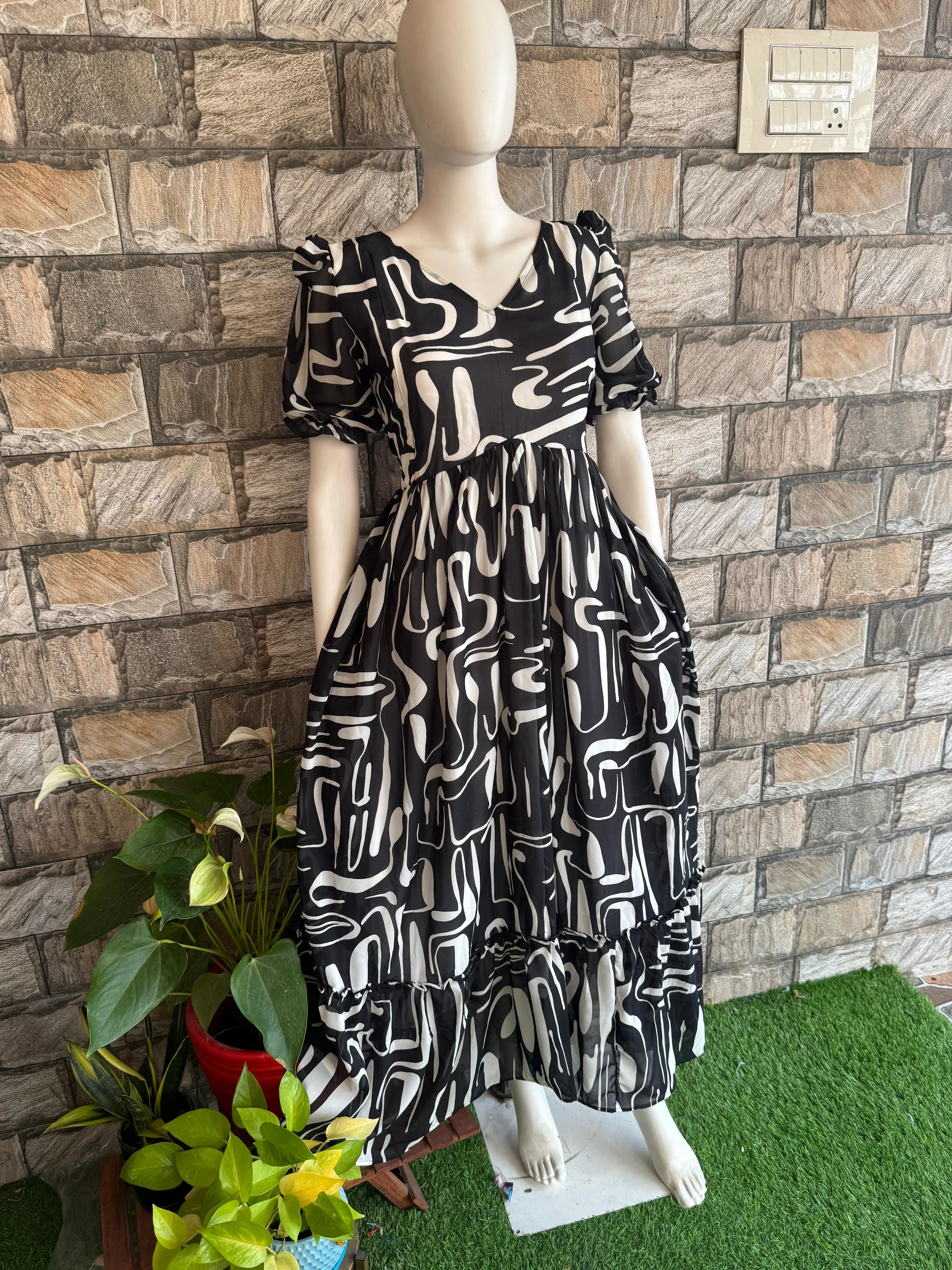 black alia cut georgette maxi