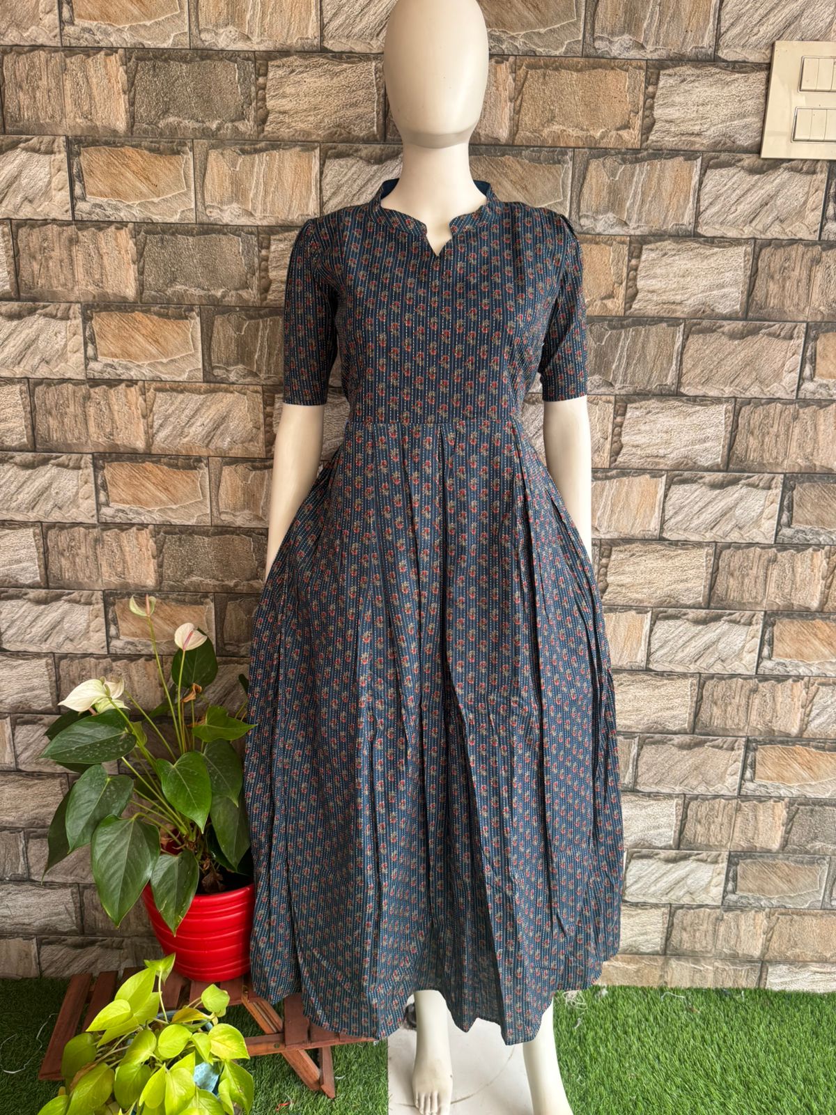 collar navy maxi
