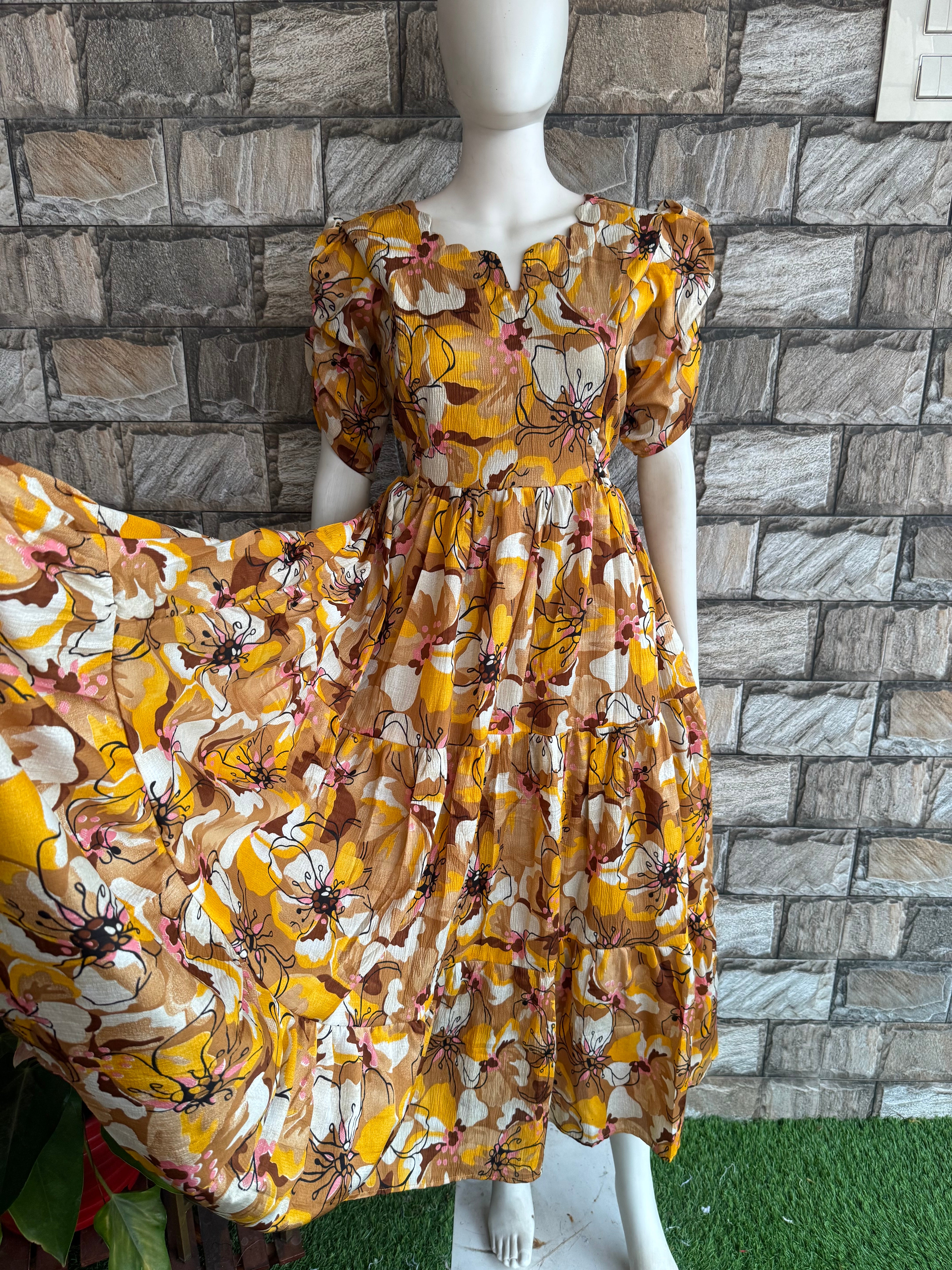 Mustard Bloom Maternity Delta maxi
