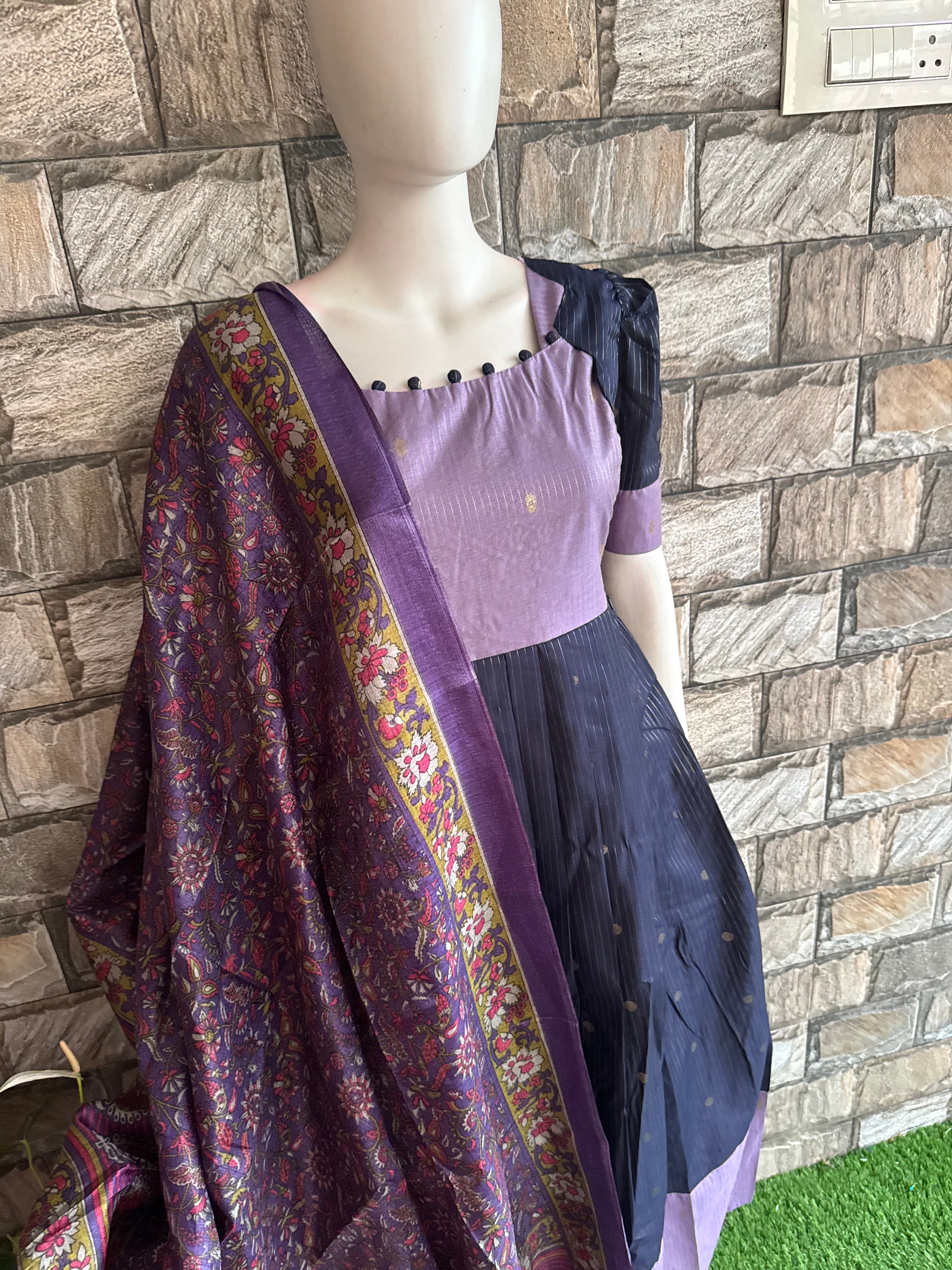 Pale wine poly khadhi dupatta