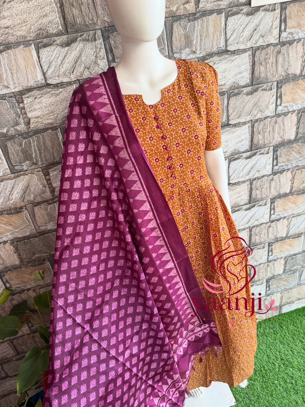 Mix cotton Maternity maxi with dupatta