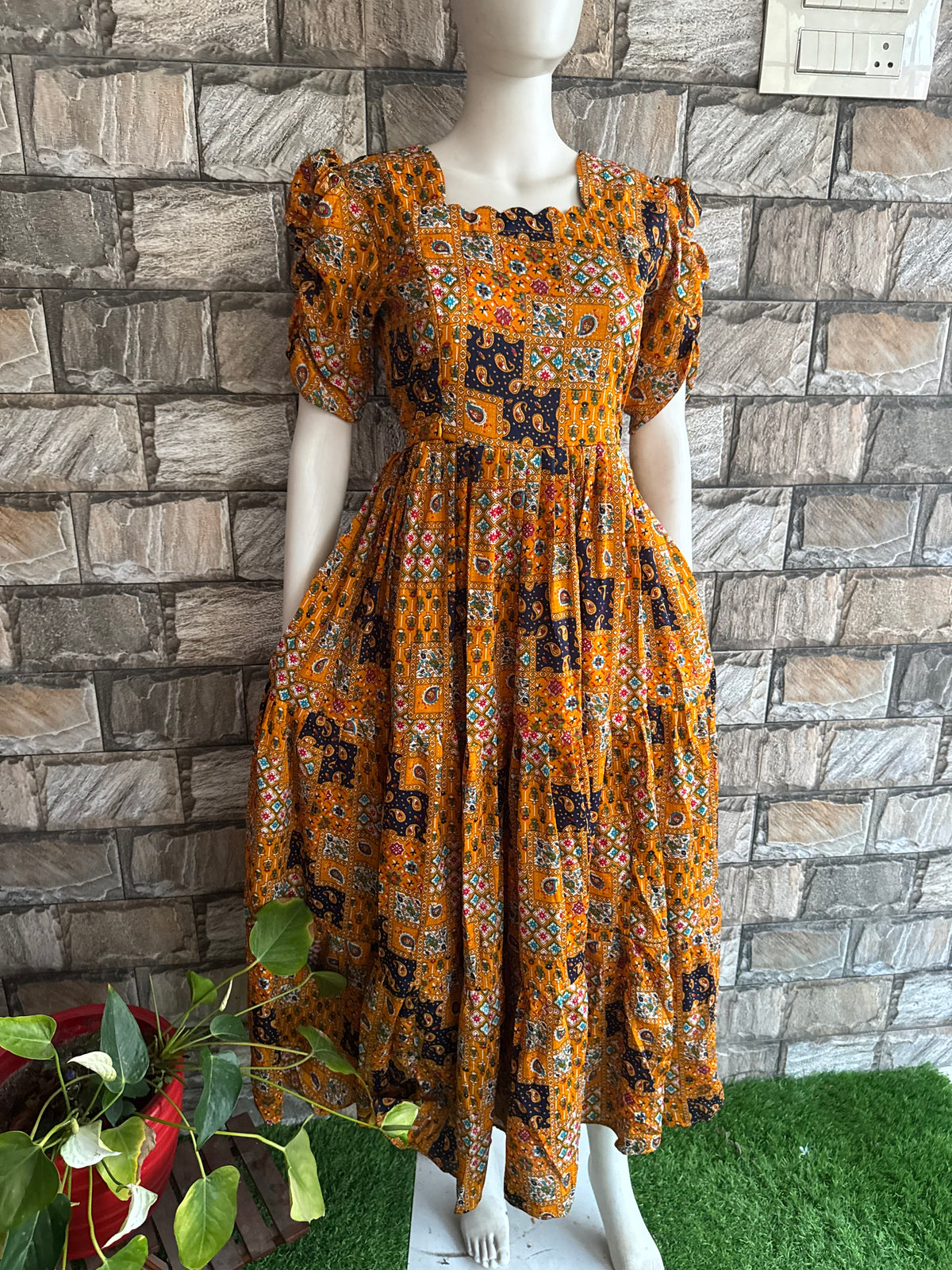 Delta crepe Maternity maxi Mustard yellow
