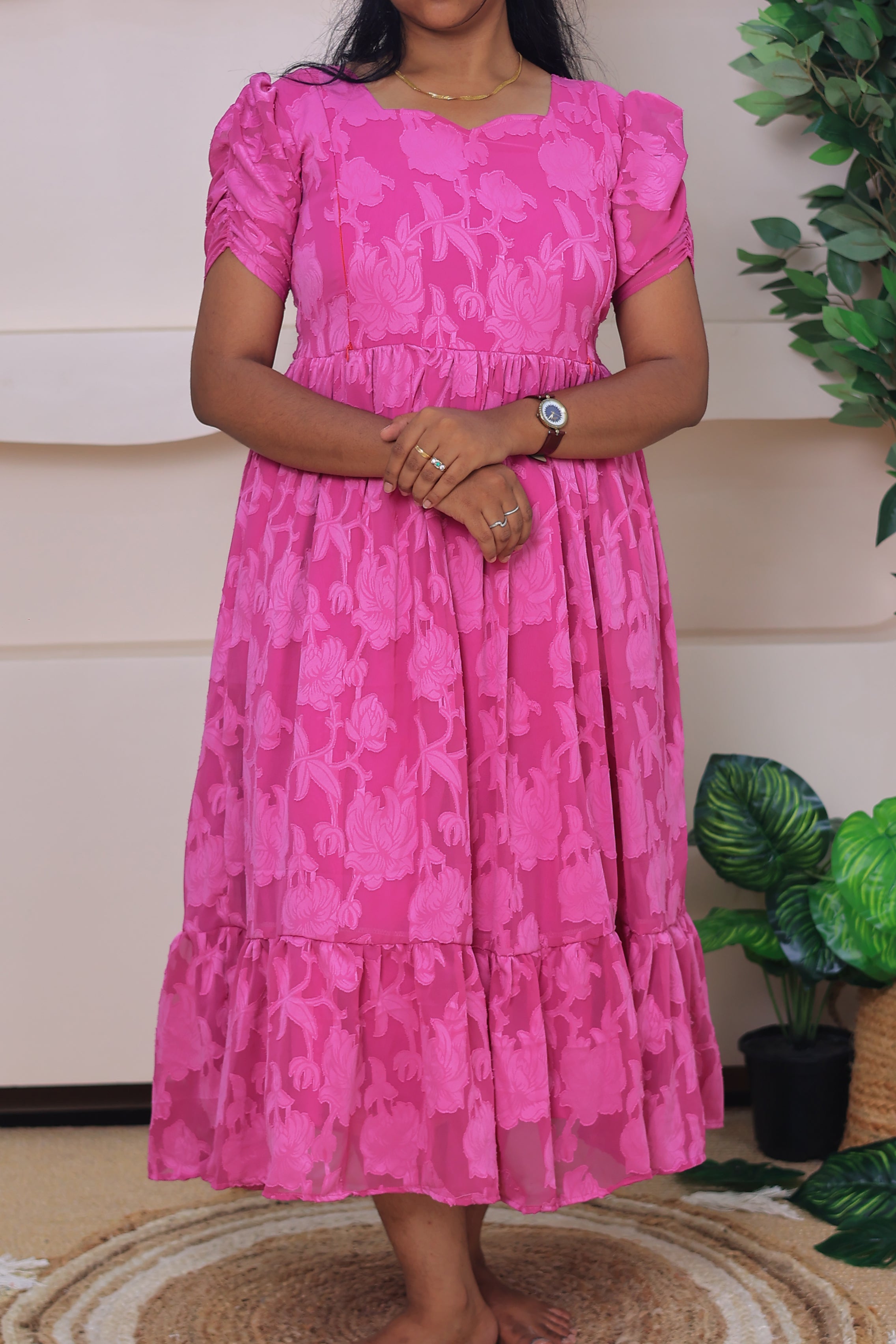 Dobby Georgette maternity feeding maxi - Magenta pink shade