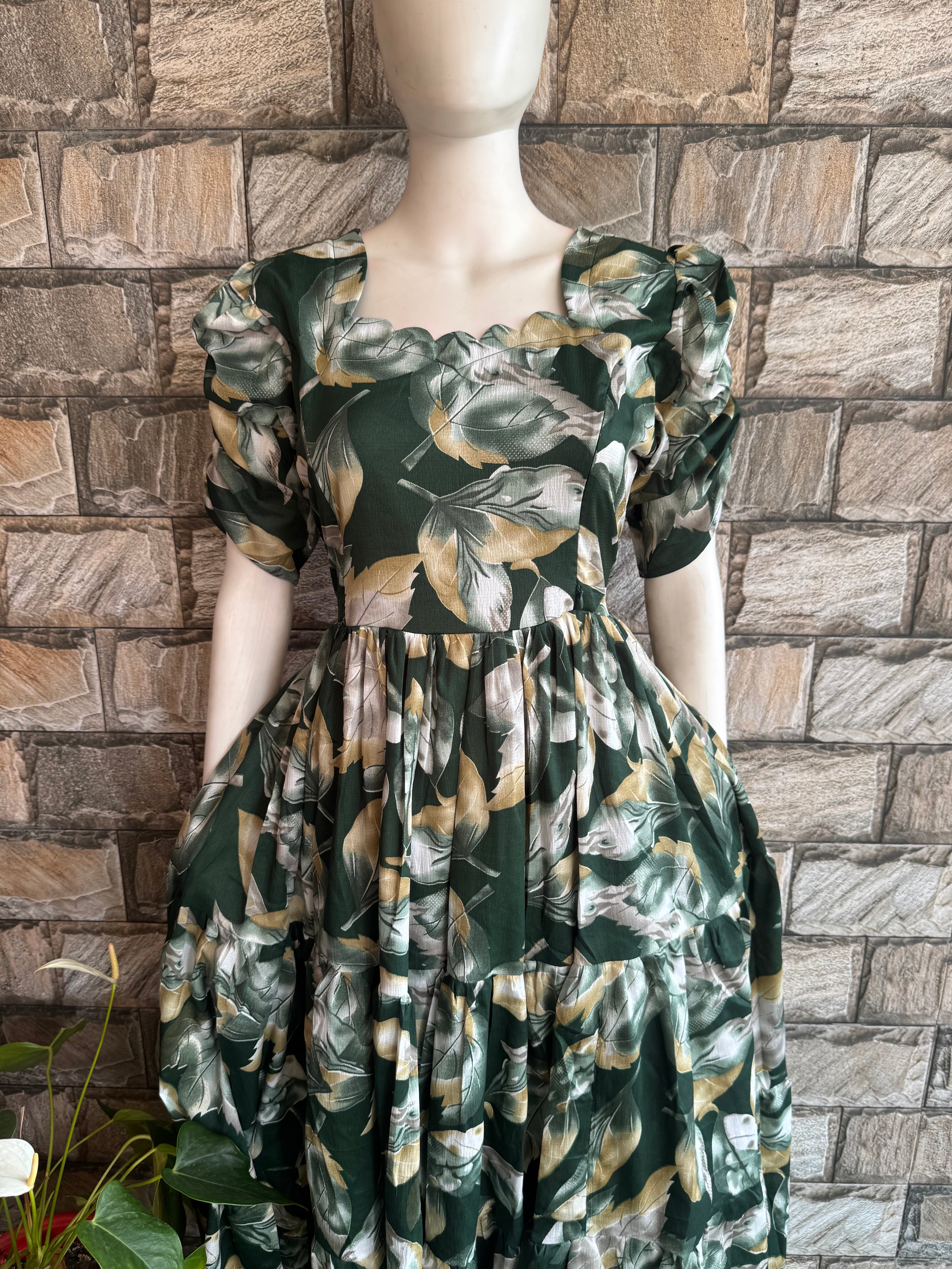 Dark green shade leaf Delta Maternity maxi – Comfy Collectionss