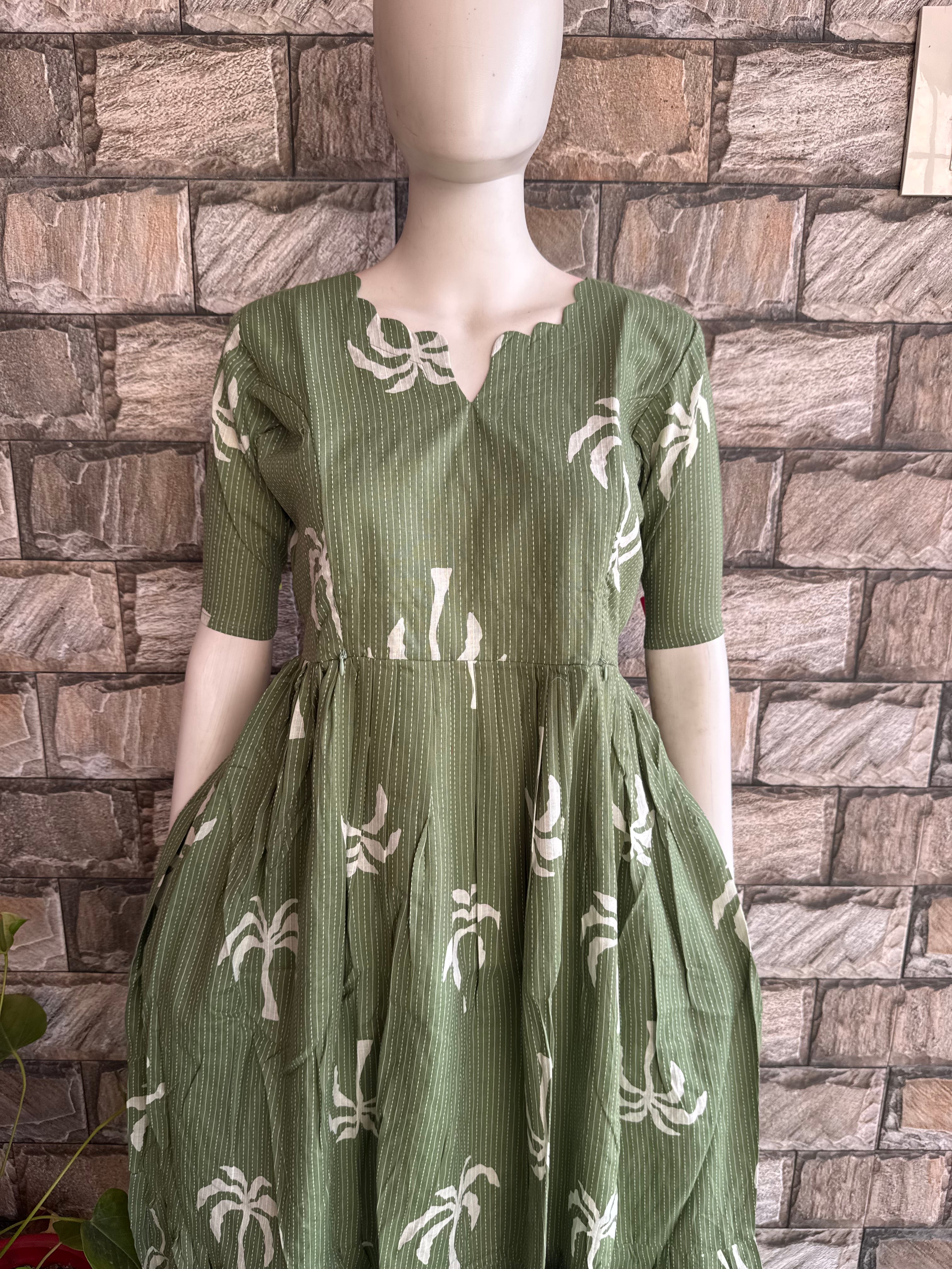 Pale pista kanta cotton maternity maxi Tree