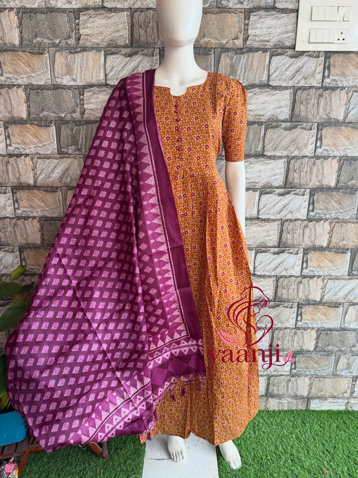 Mix cotton Maternity maxi with dupatta
