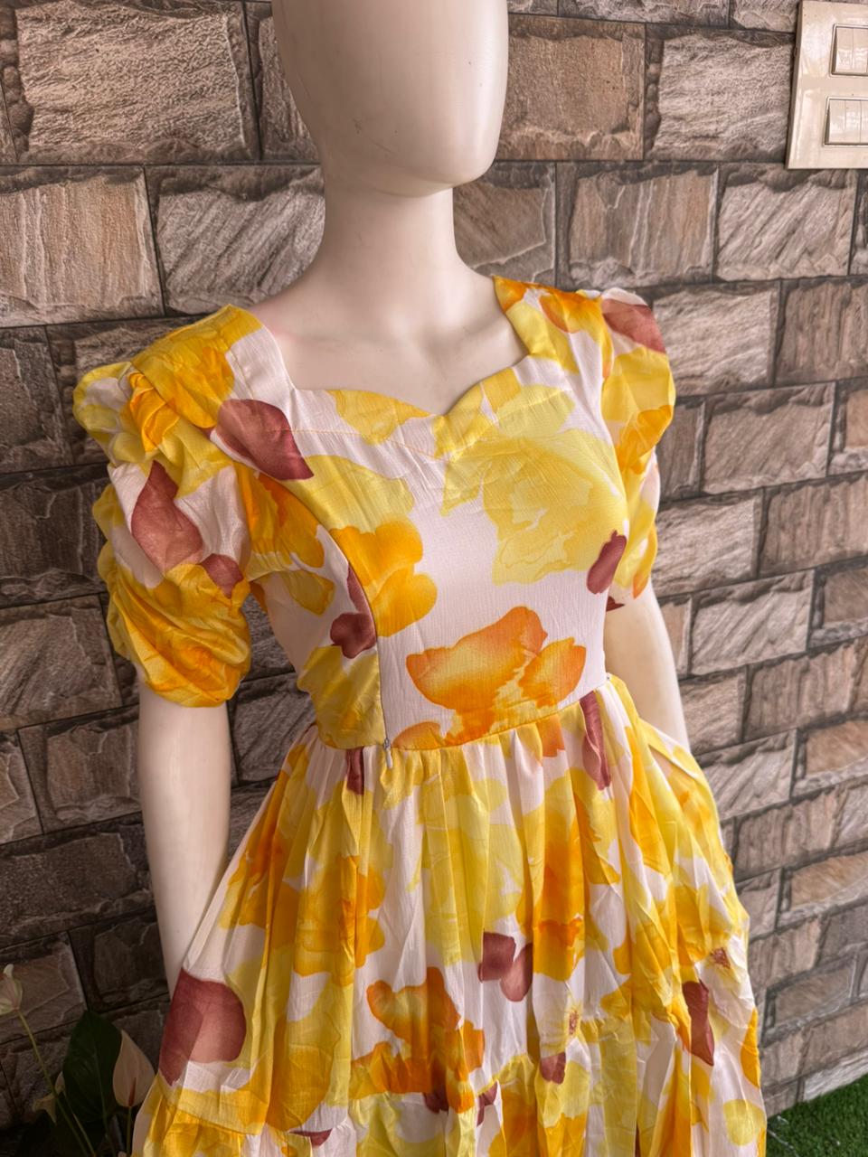 yellow flower delta crepe