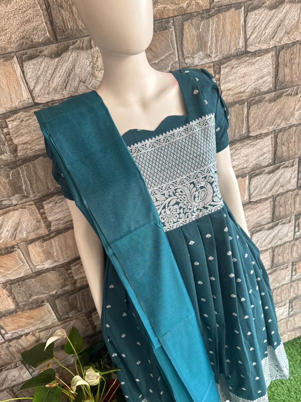 Handloom Cotton Weaving – The Art Behind Every Thread