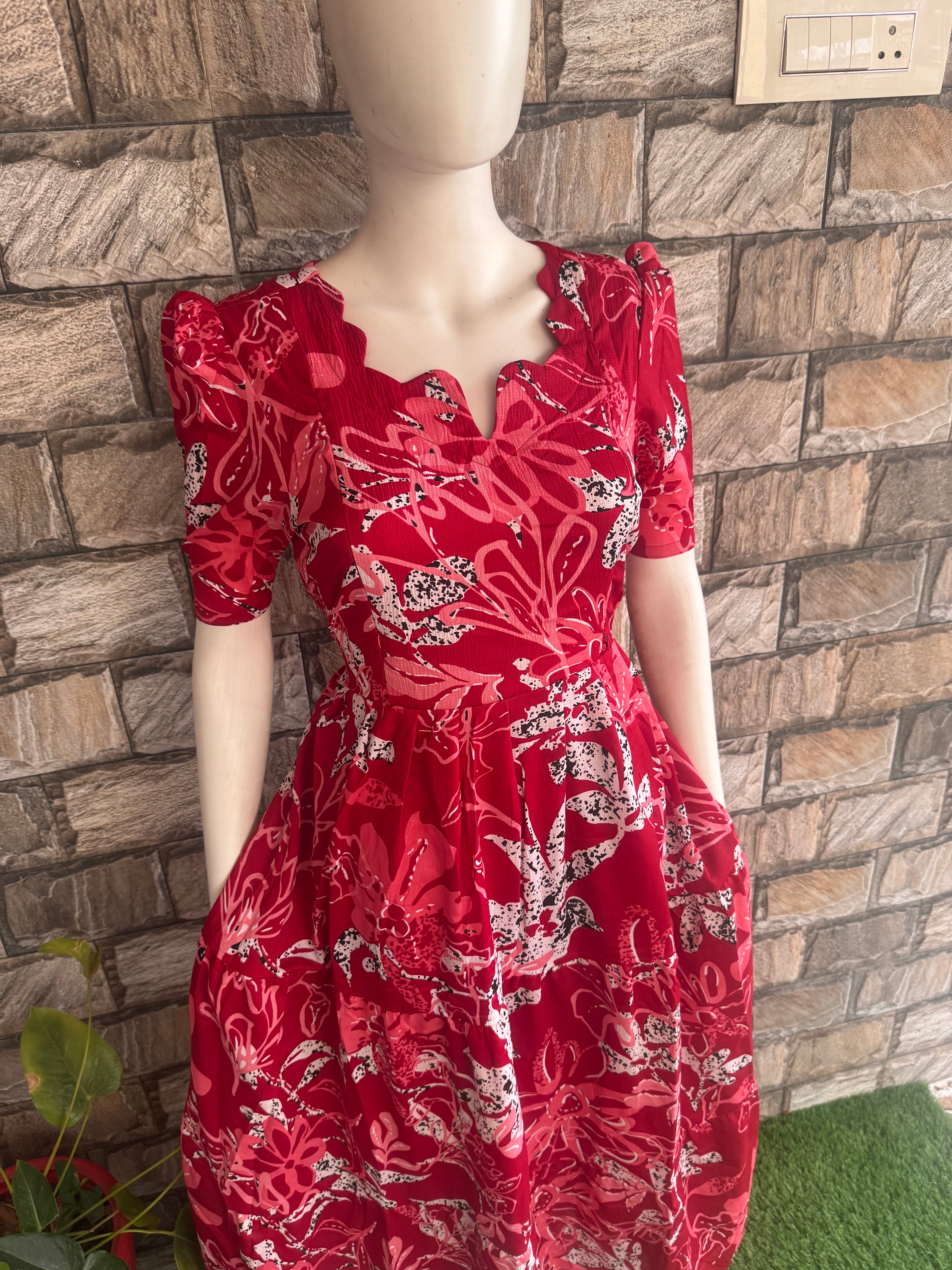 Delta Maternity Feeding maxi  Maroon shade