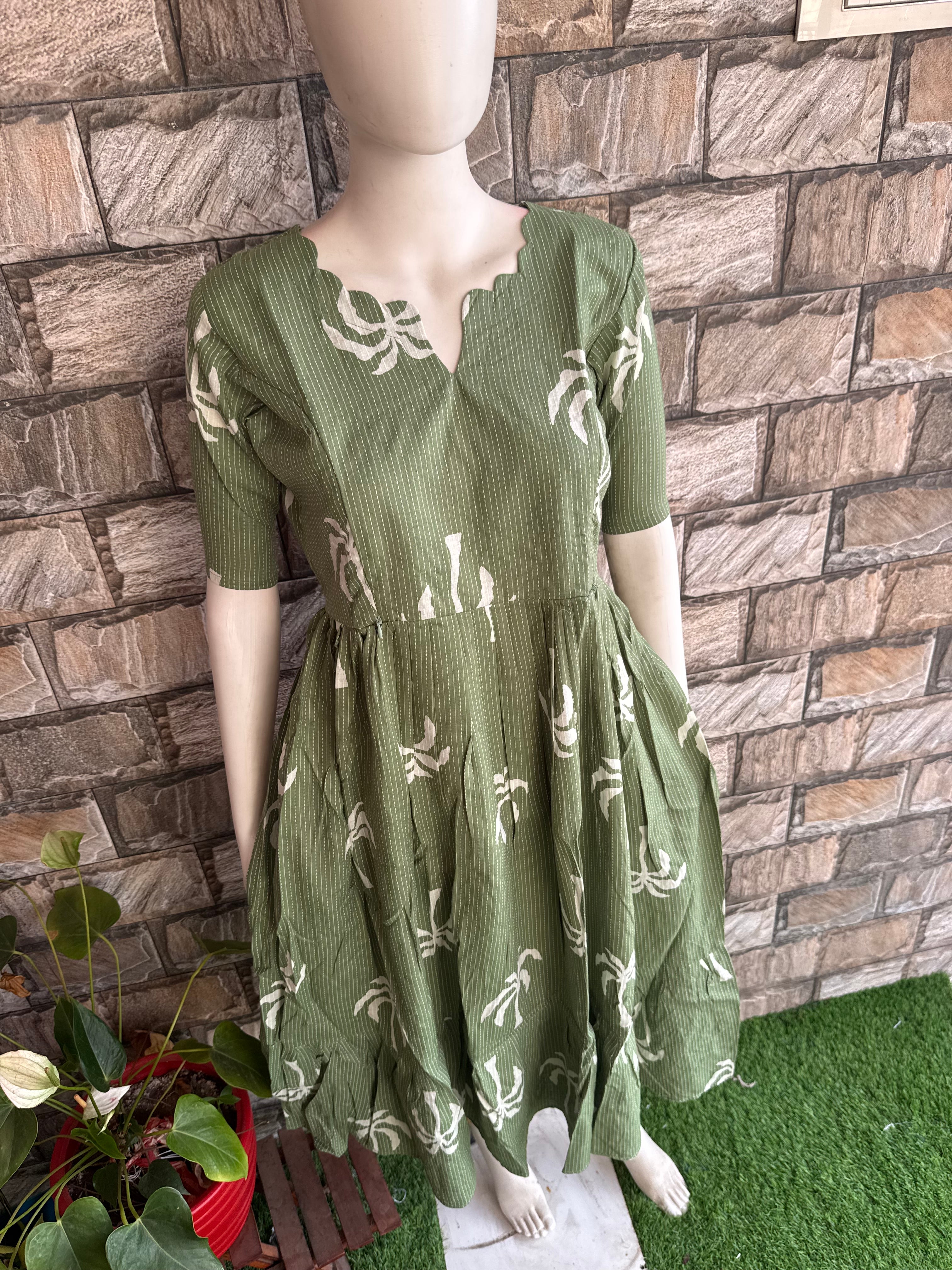 Pale pista kanta cotton maternity maxi Tree