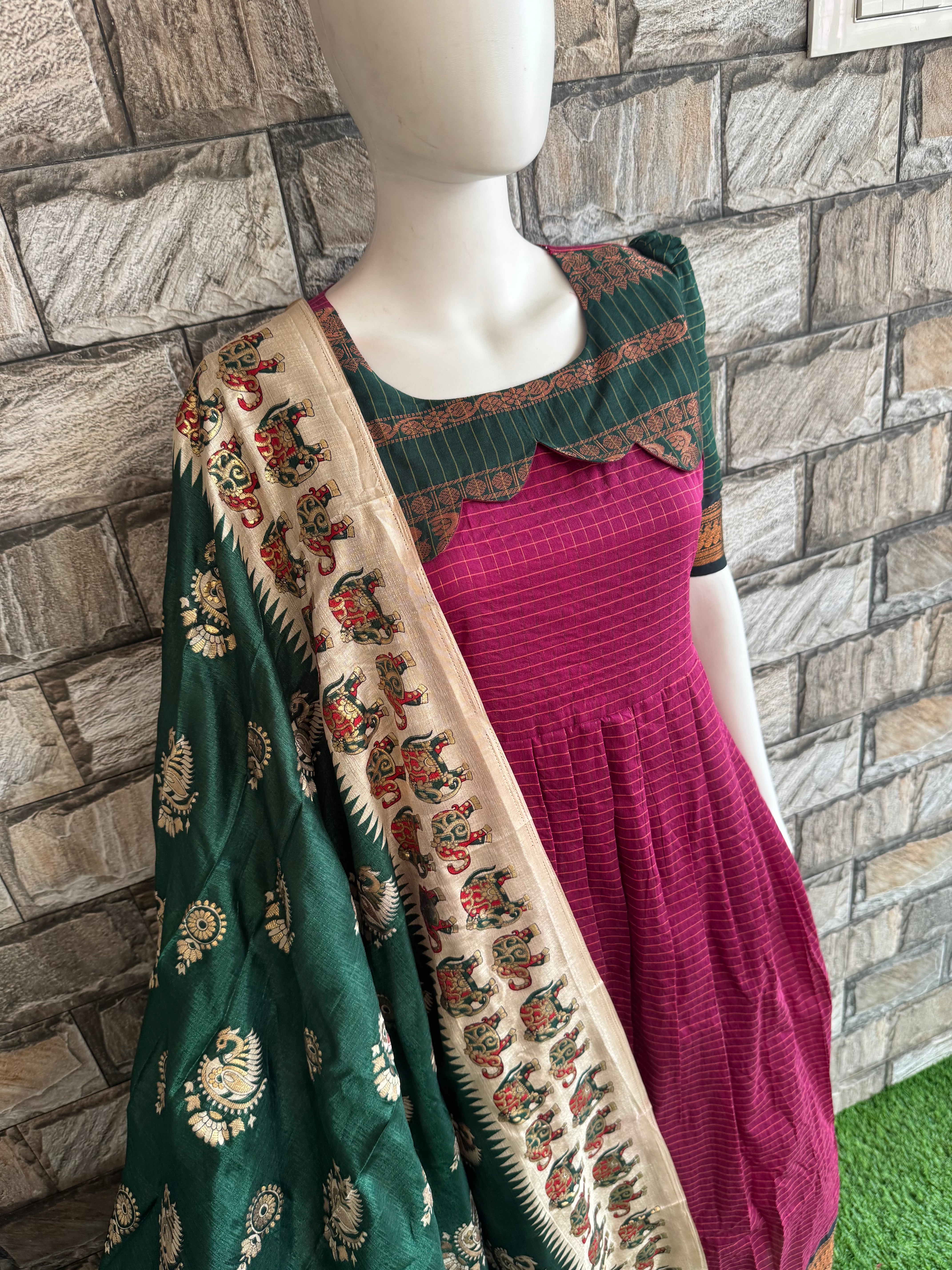 Dark green Dupatta