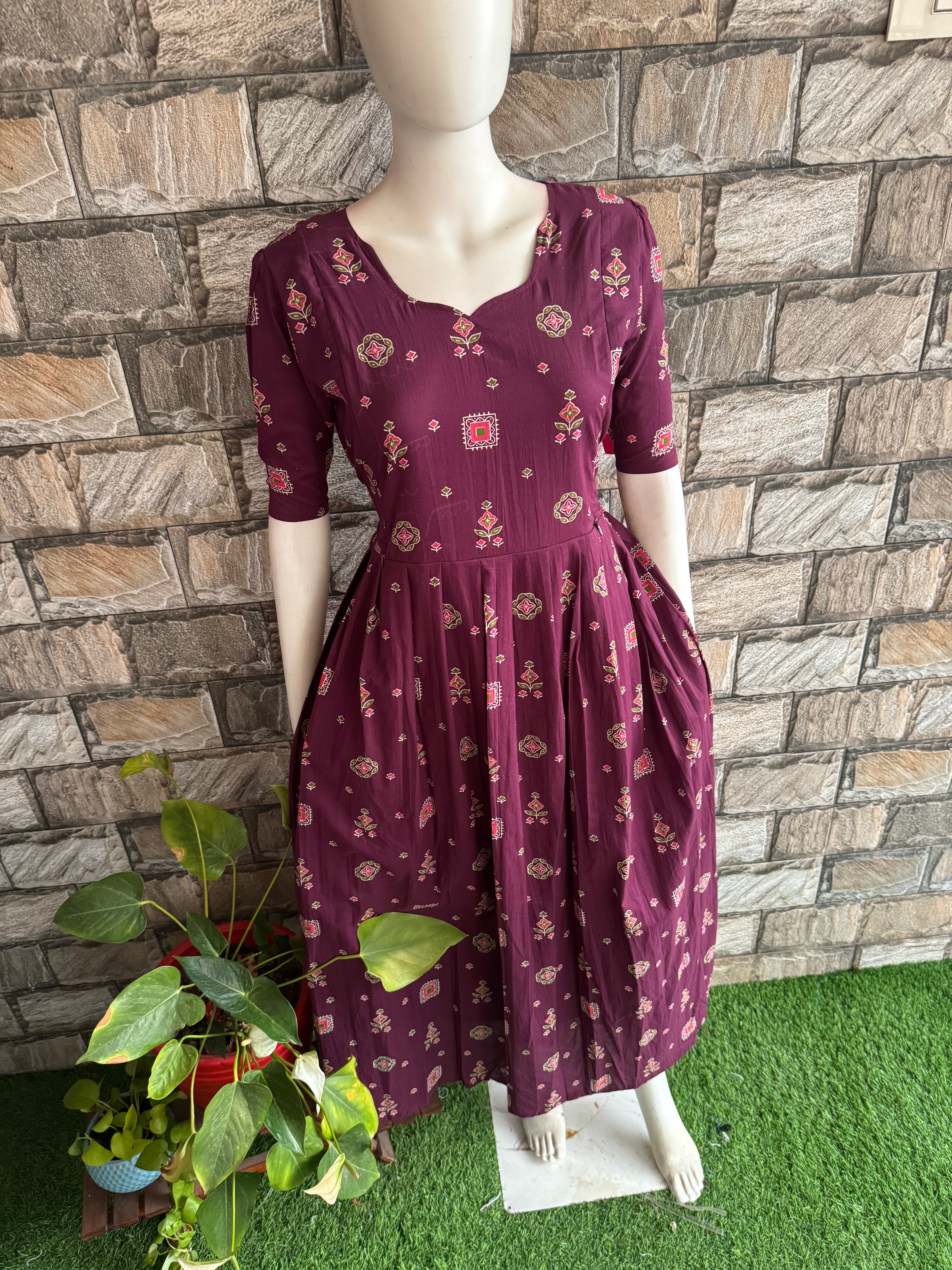 Soft cotton Maternity maxi - Brinjal