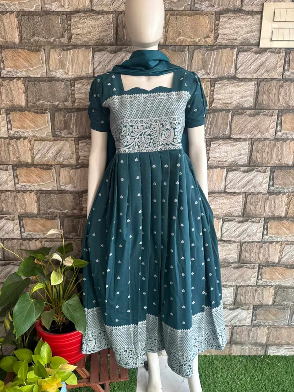 Handloom Cotton Weaving – The Art Behind Every Thread