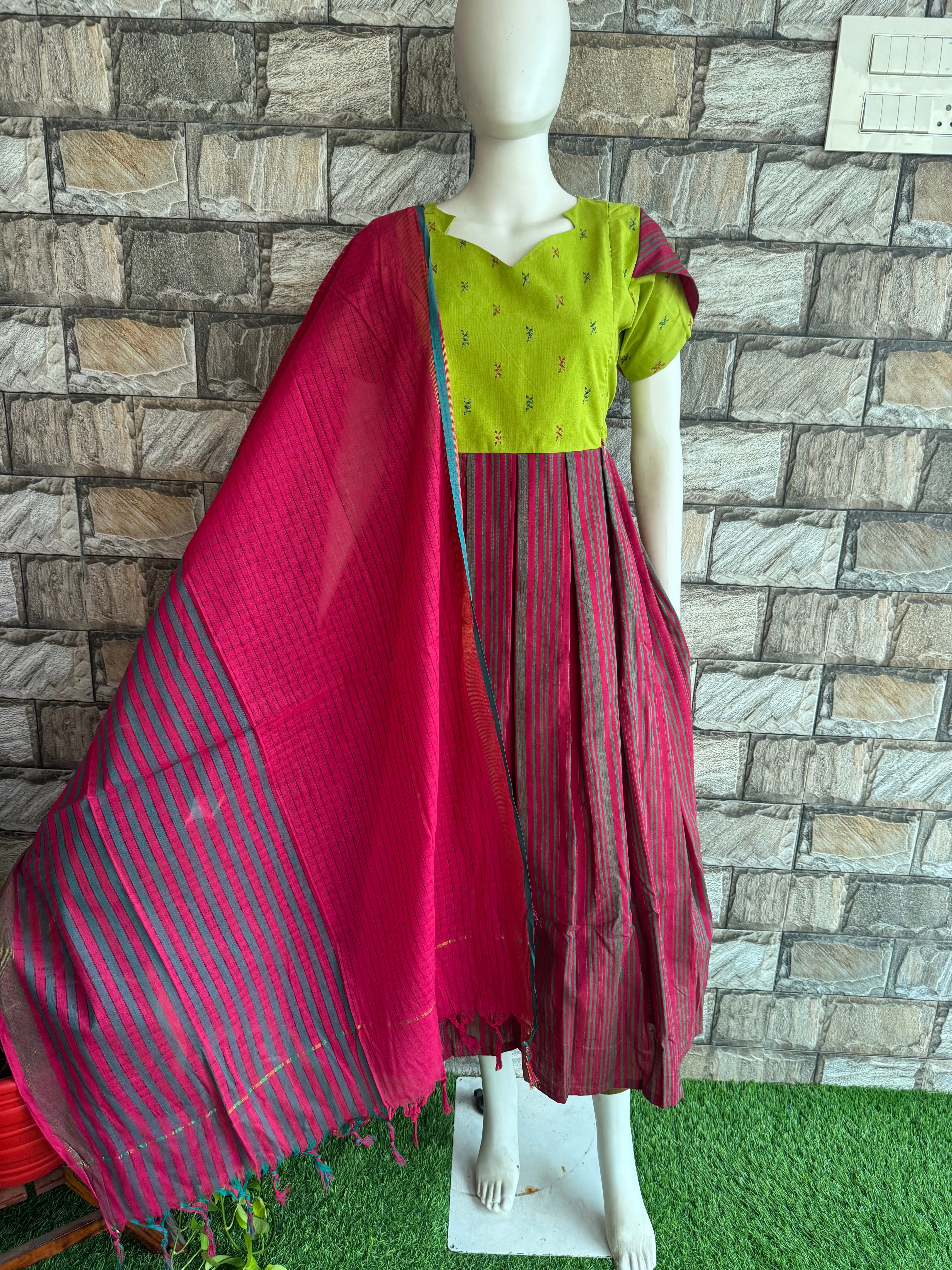Pure handloom cotton  Dupatta Magenta pink