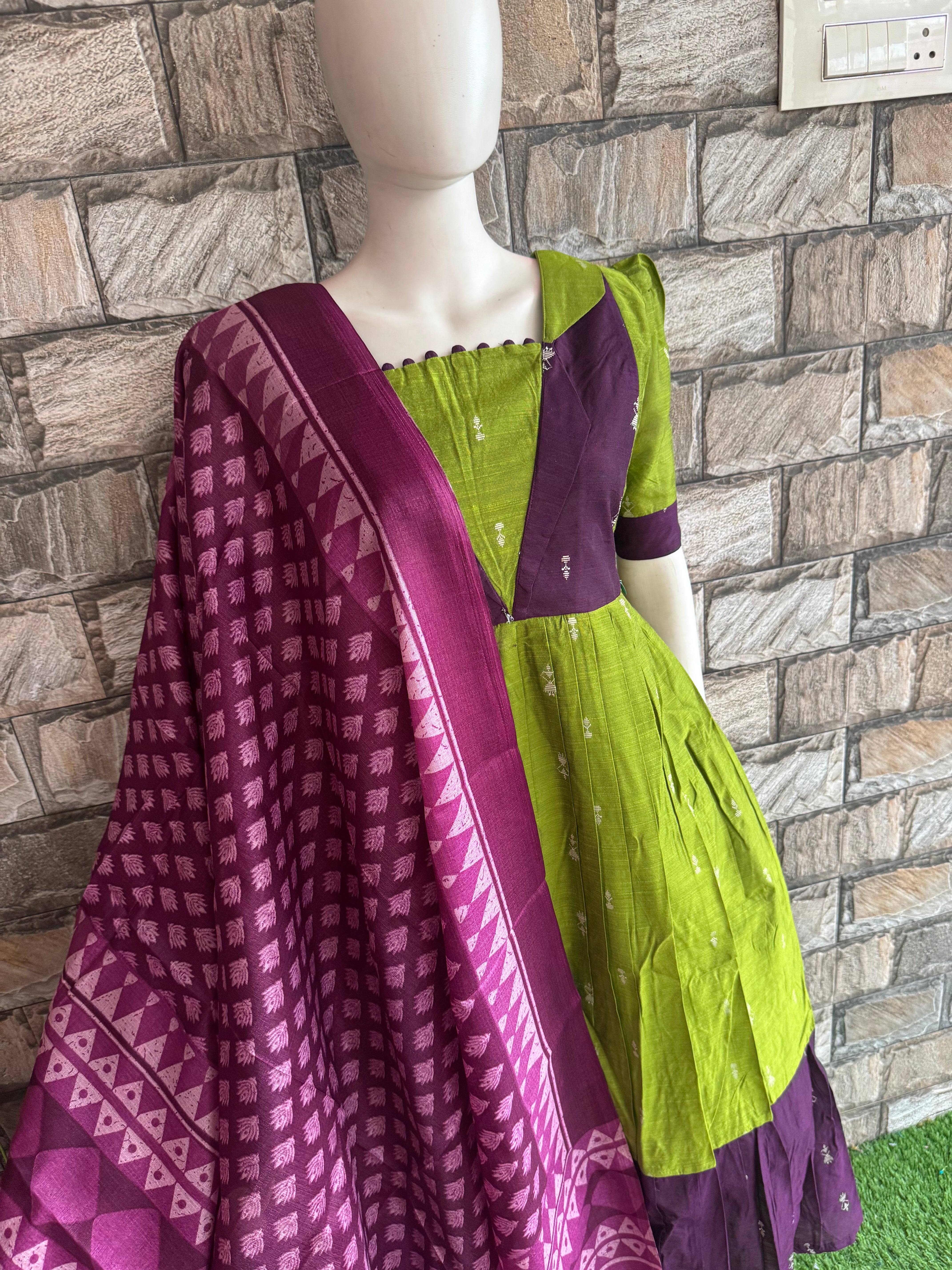 Wine poly khadhi Dupatta
