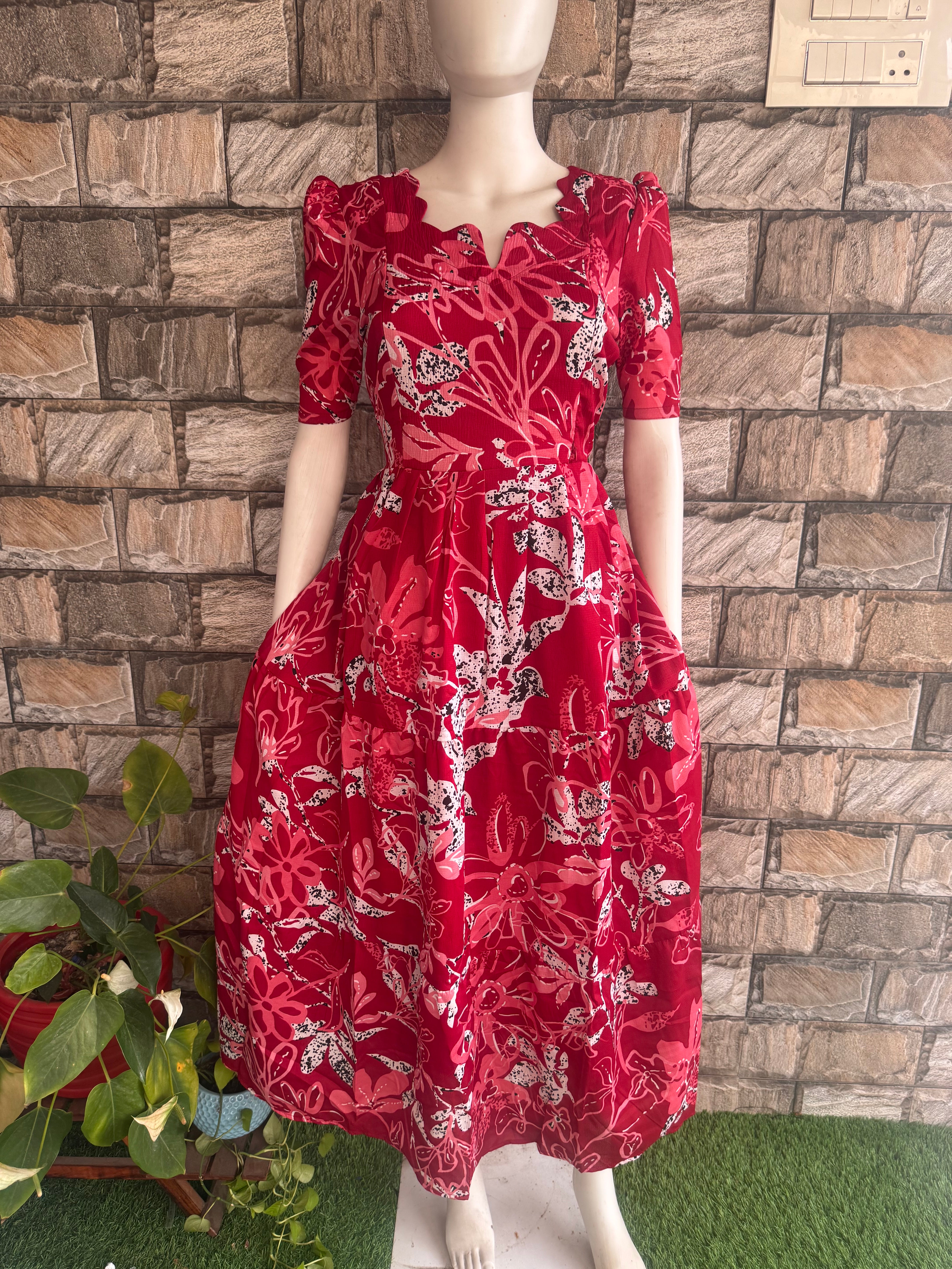 Delta Maternity Feeding maxi  Maroon shade