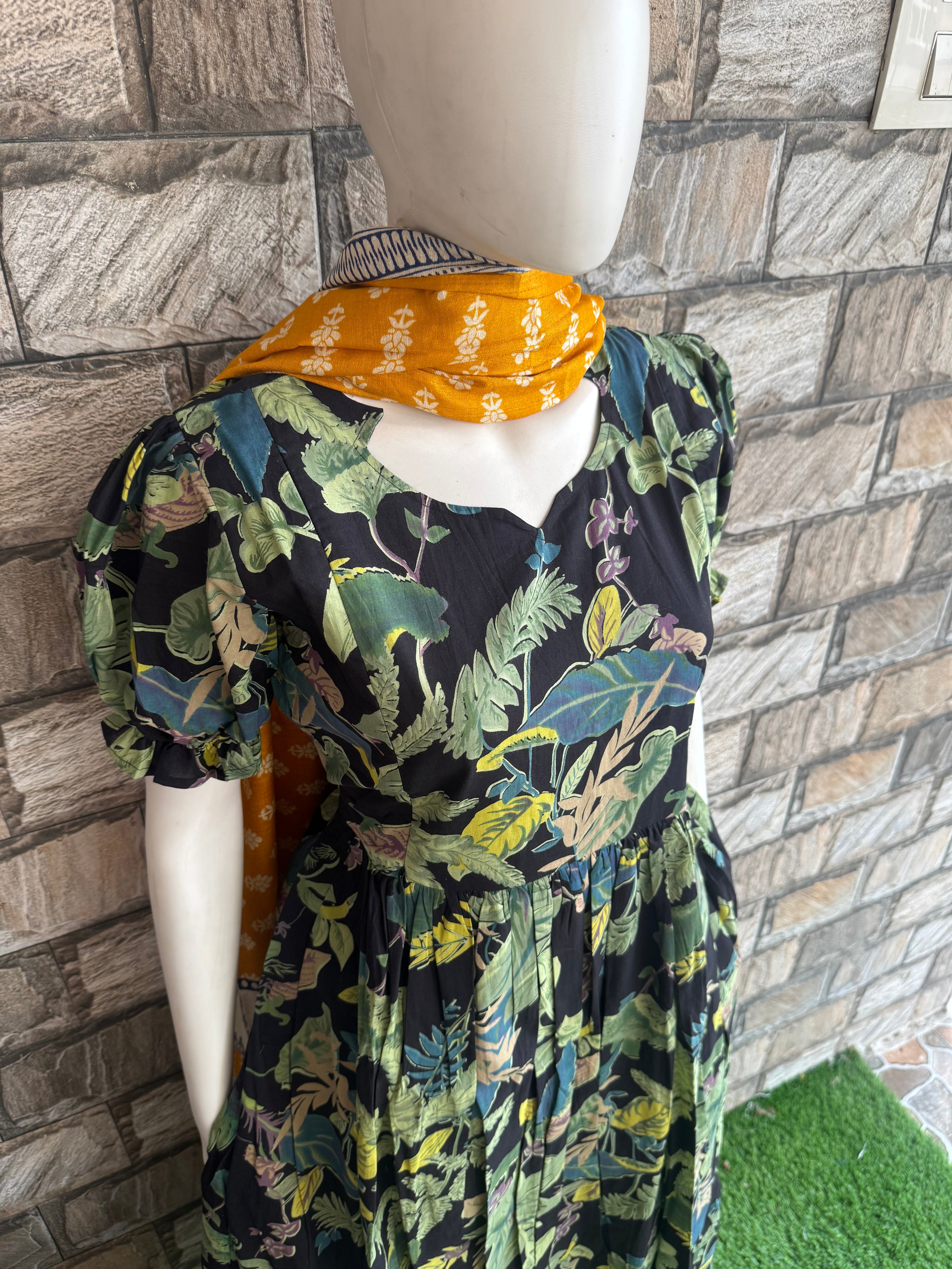 Black leaf Maternity Maxi