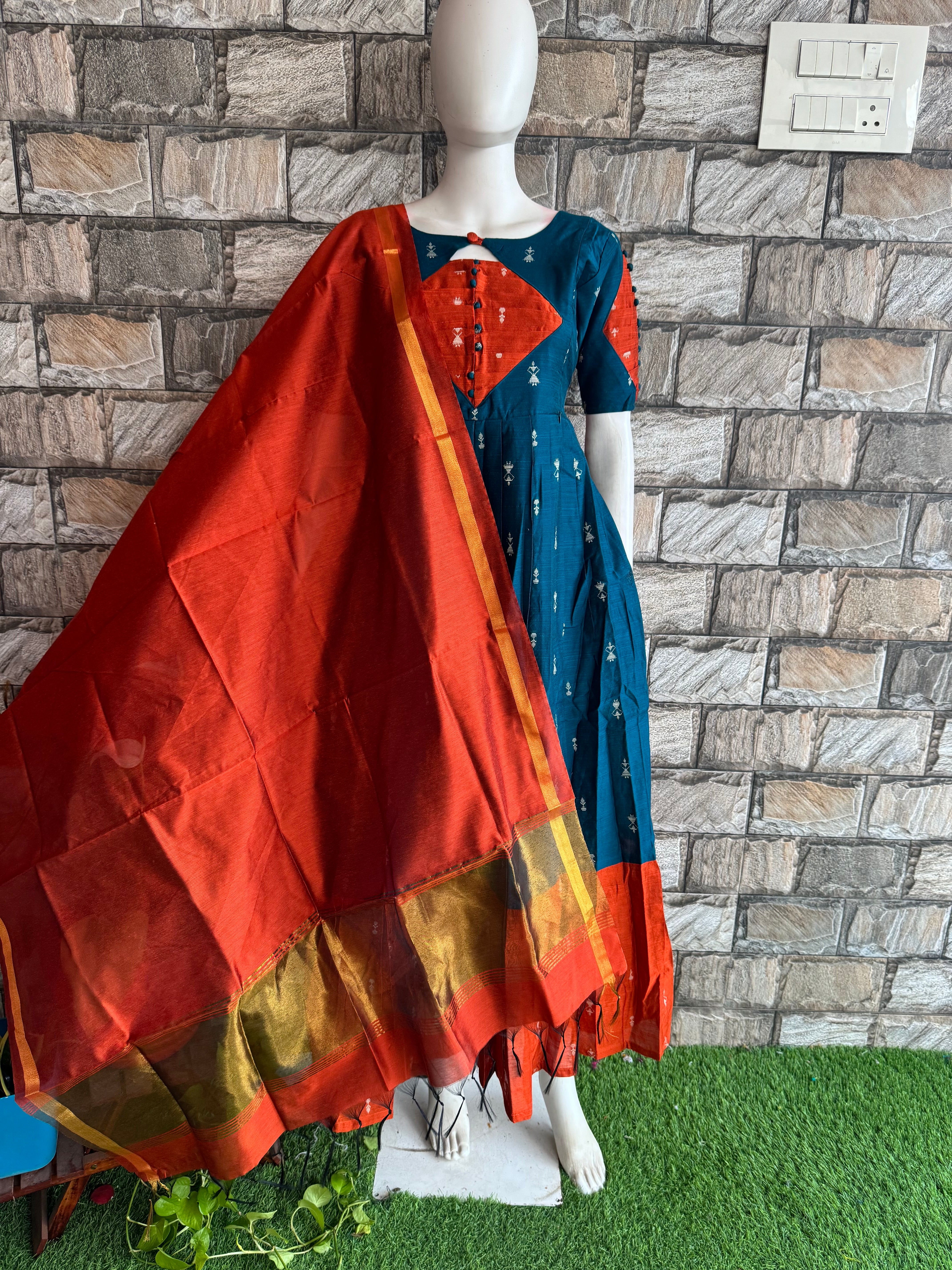 Silk cotton with zari Dupatta Rust orange