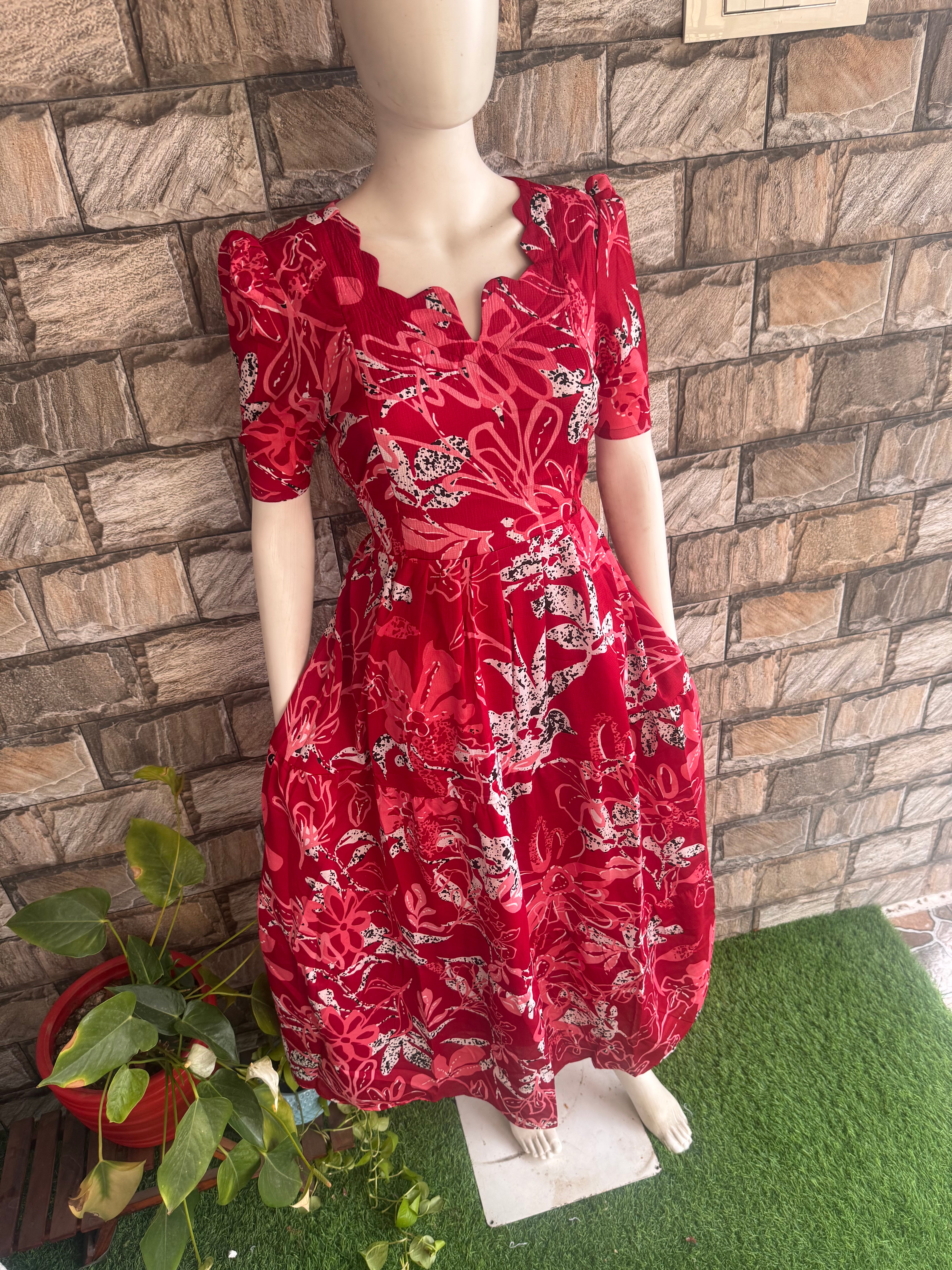 Delta Maternity Feeding maxi  Maroon shade