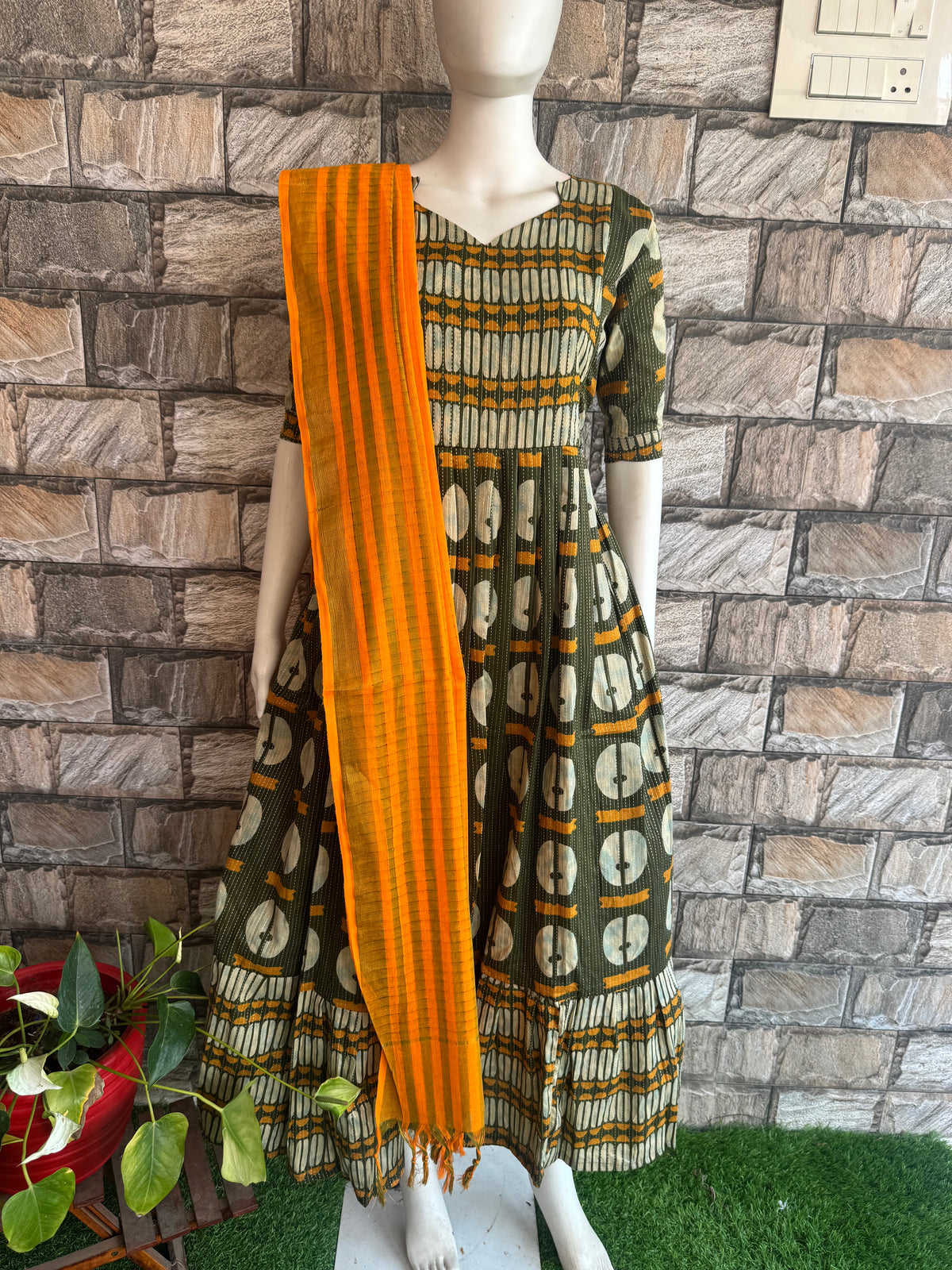 Olive green  soft kanta cotton Maternity Feeding  maxi  With dupatta