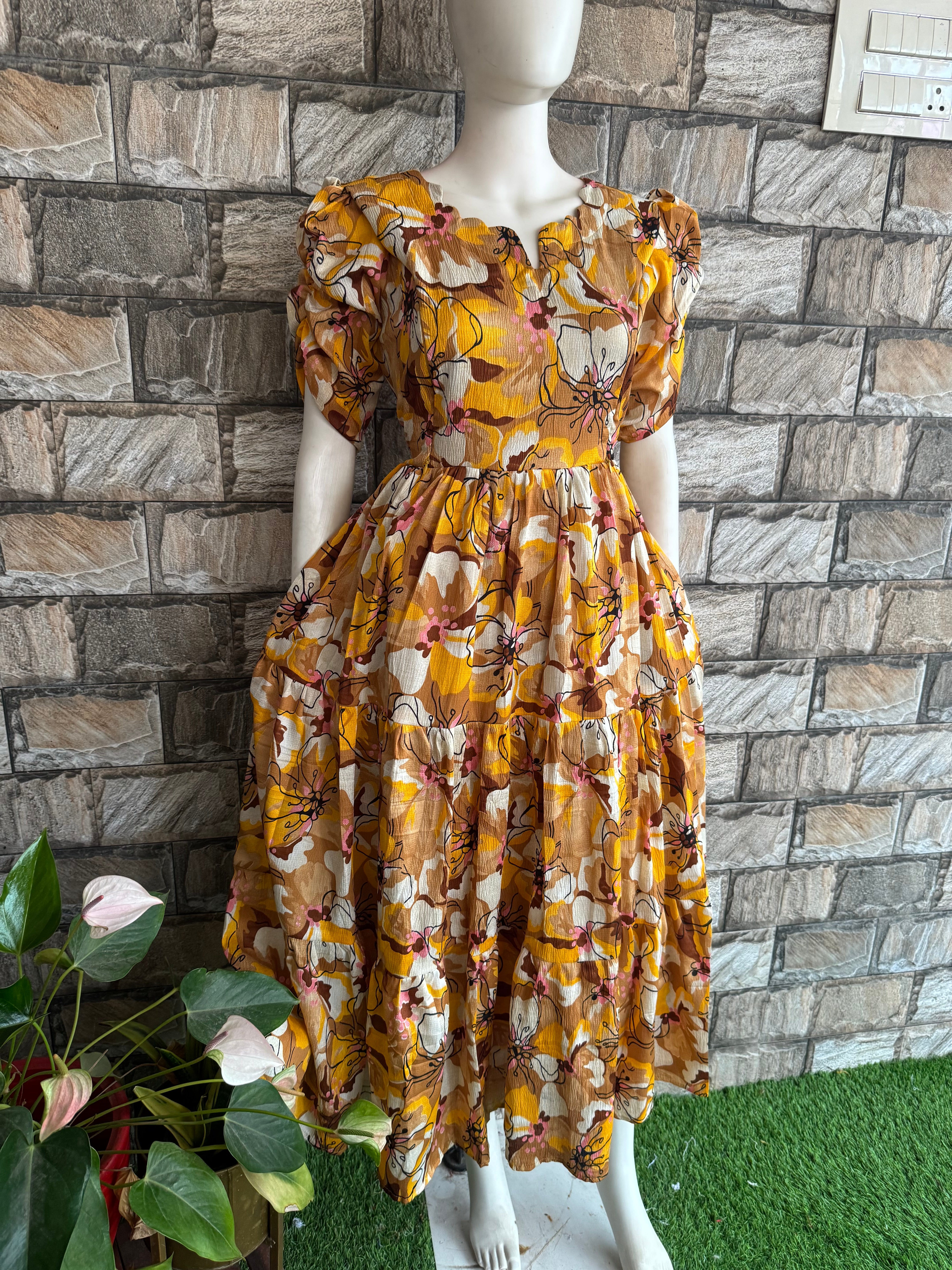 Mustard Bloom Maternity Delta maxi