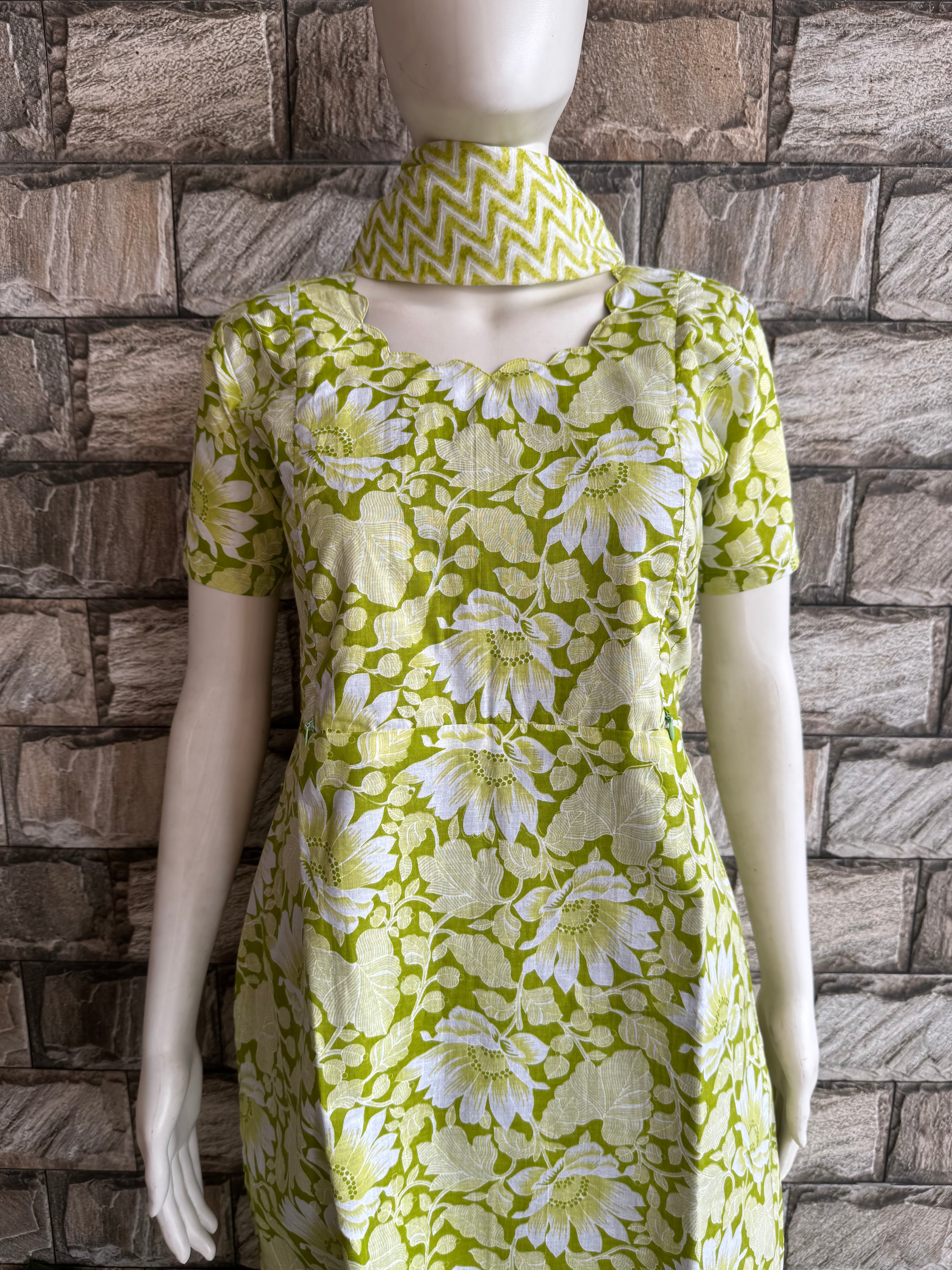 Parrot 3 piece Feeding Set