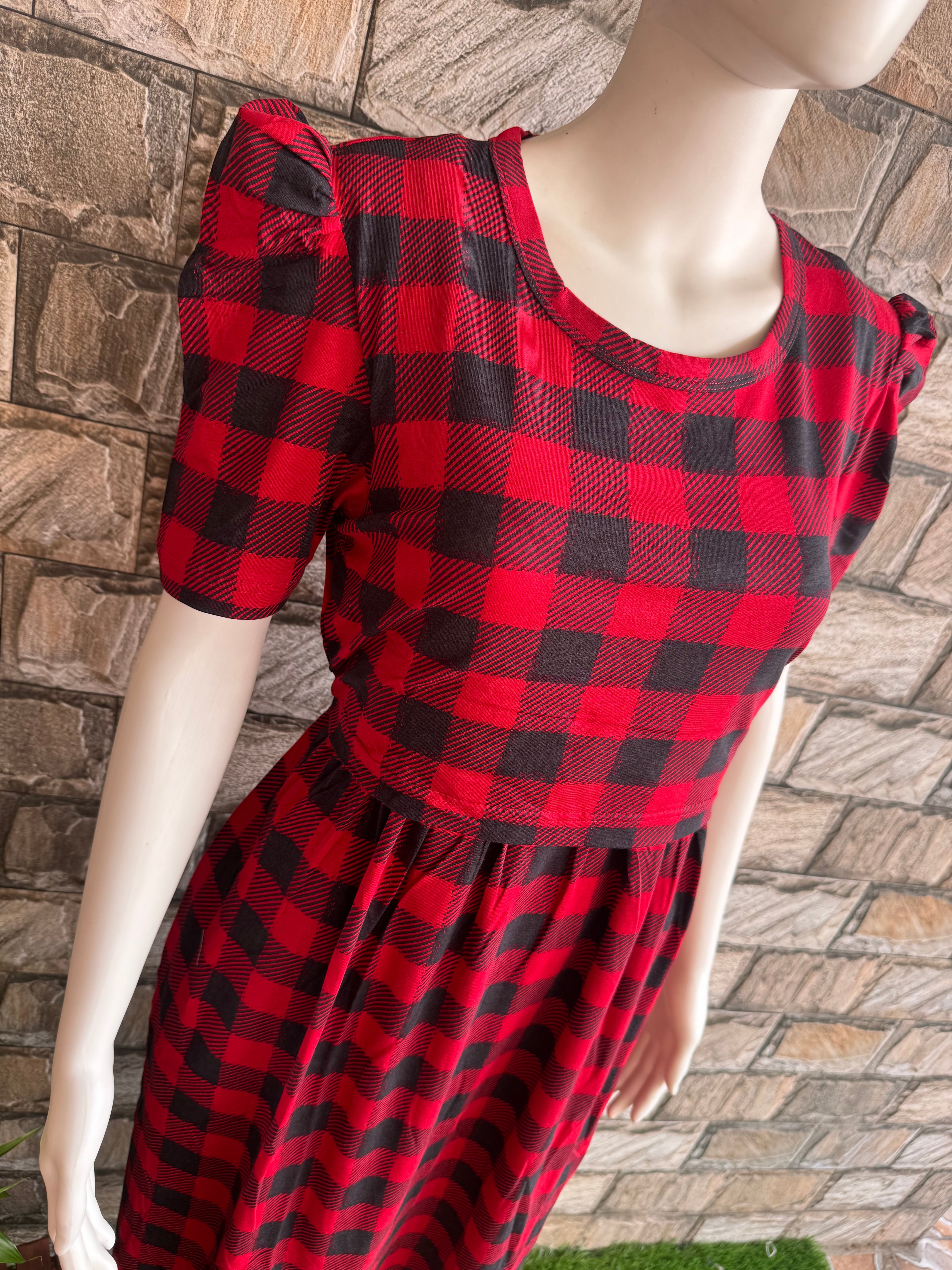 Red & black checked pull-up