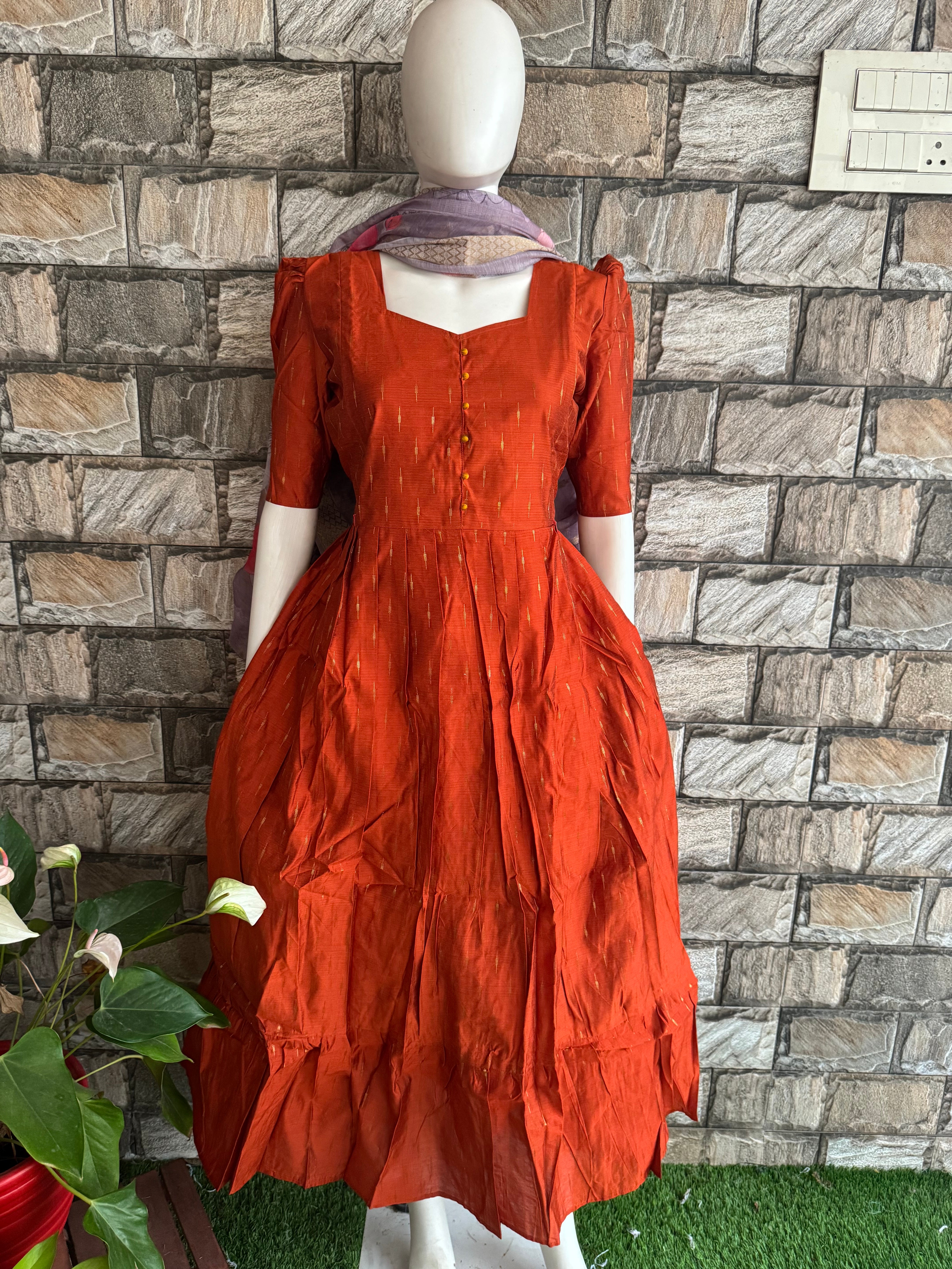 Rust orange Raw silk maxi CF150