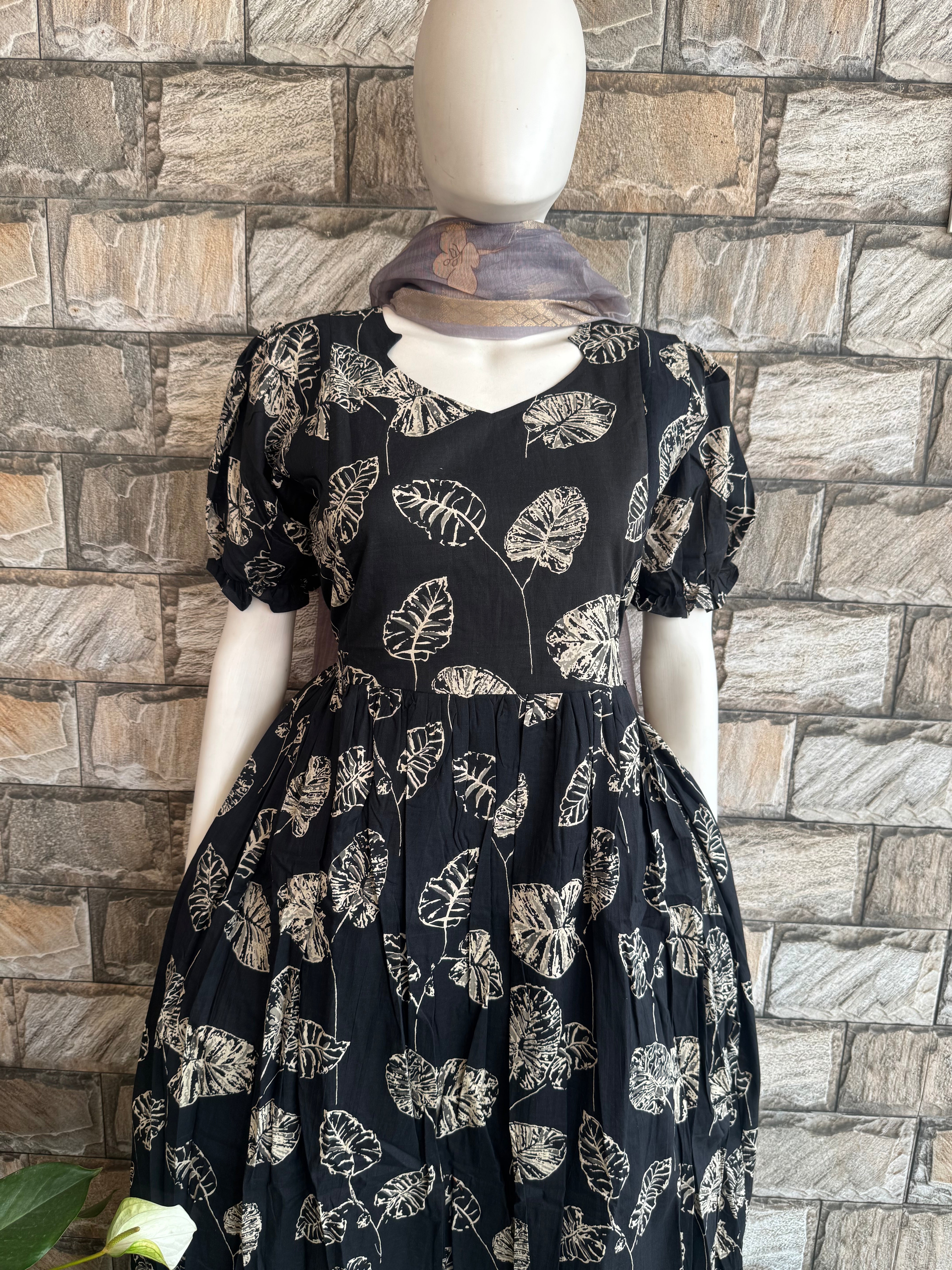 Maternity Feeding Black leaf Maxi CF156