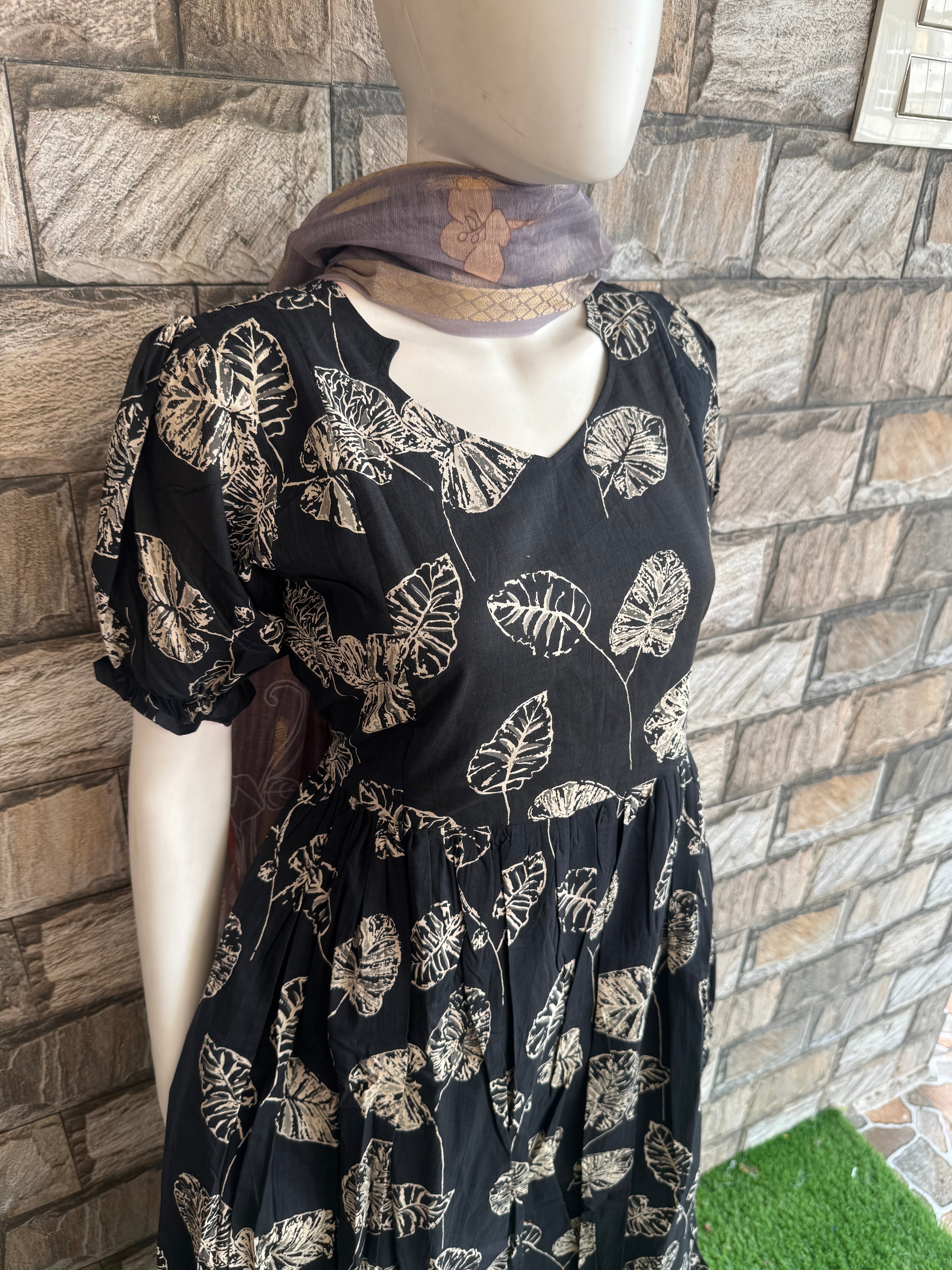 Maternity Feeding Black leaf Maxi CF156