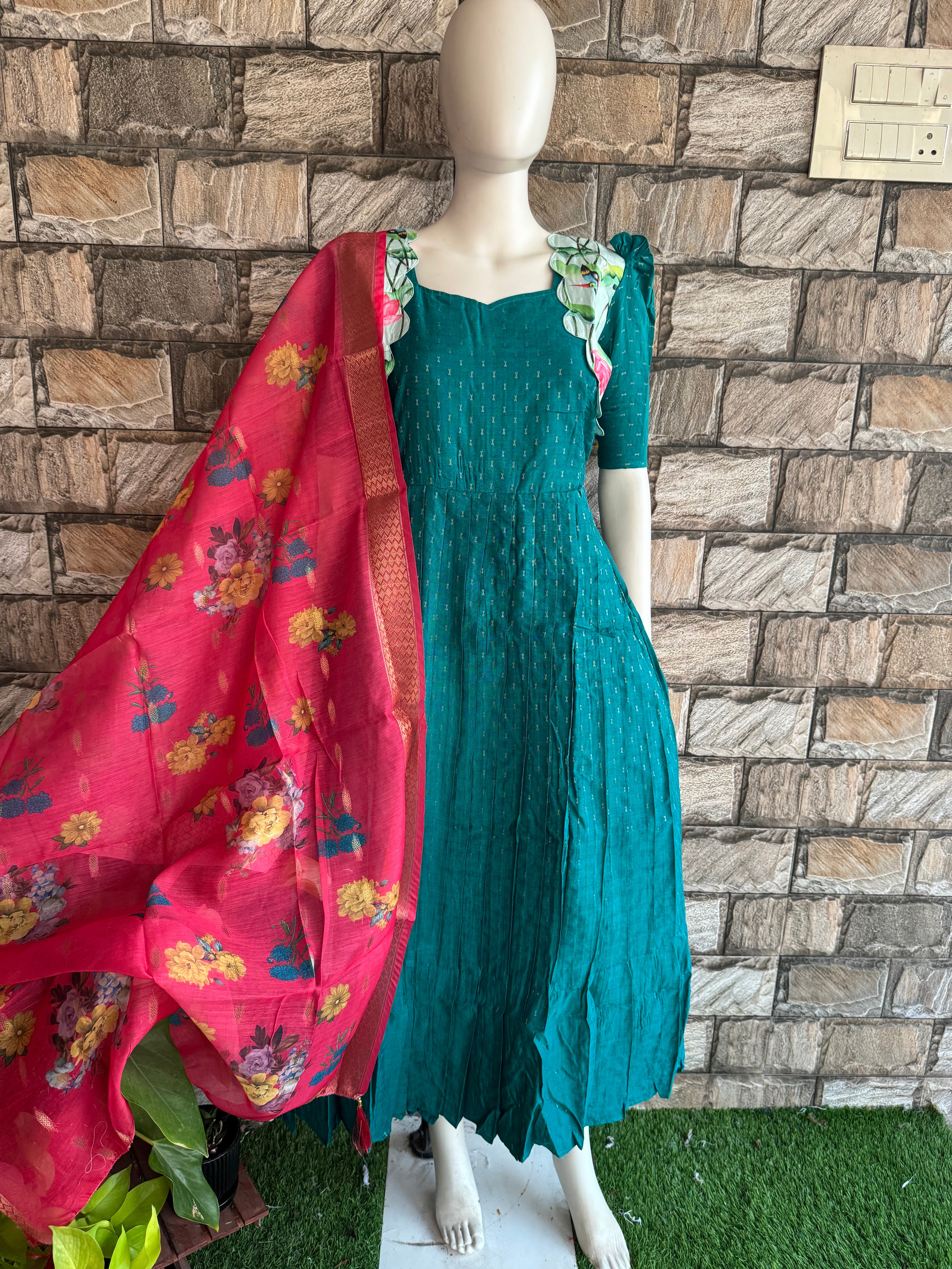 Pink organza dupatta CF165