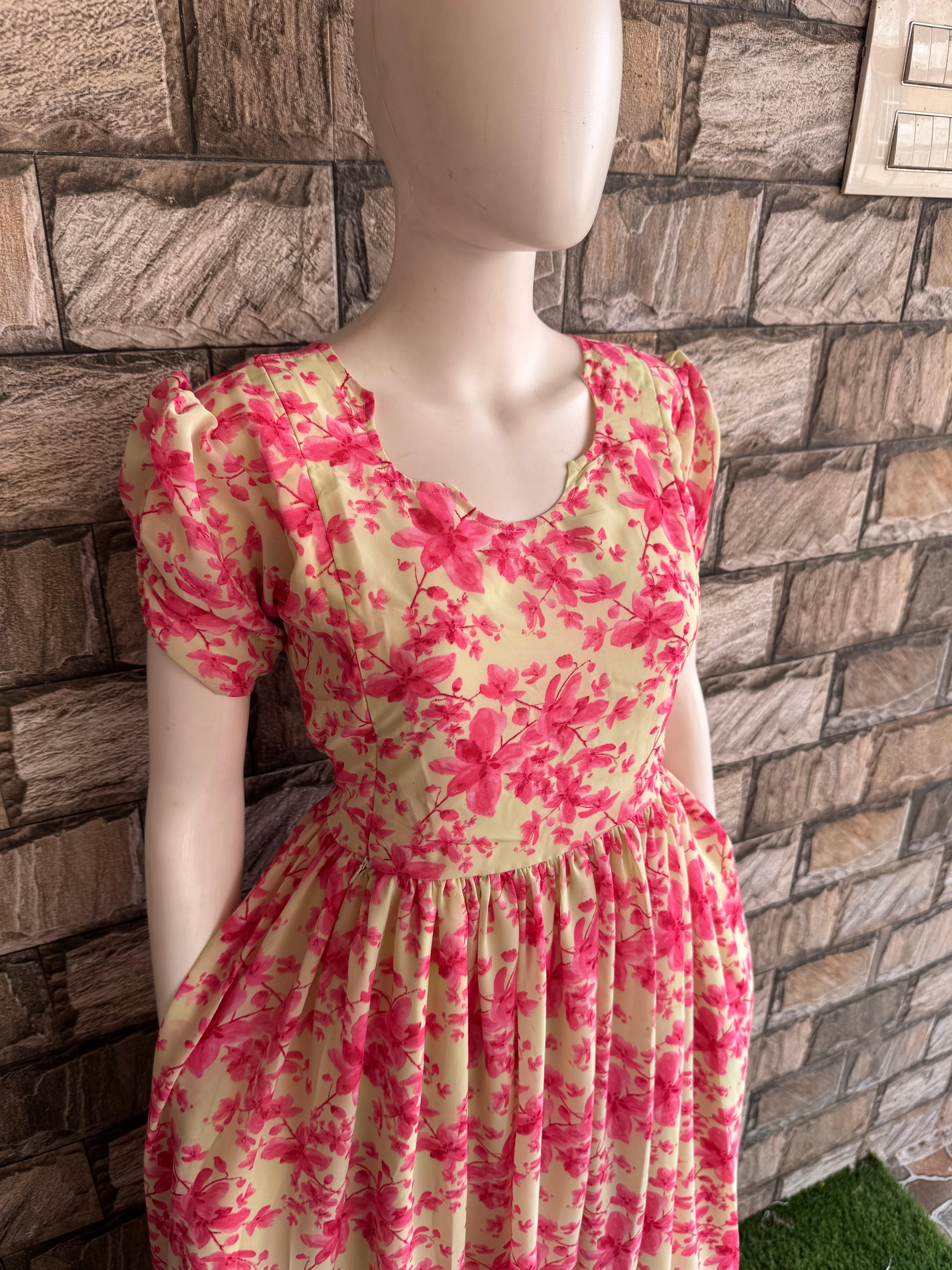 Half White maternity Maxi - perfect for shoot CF170