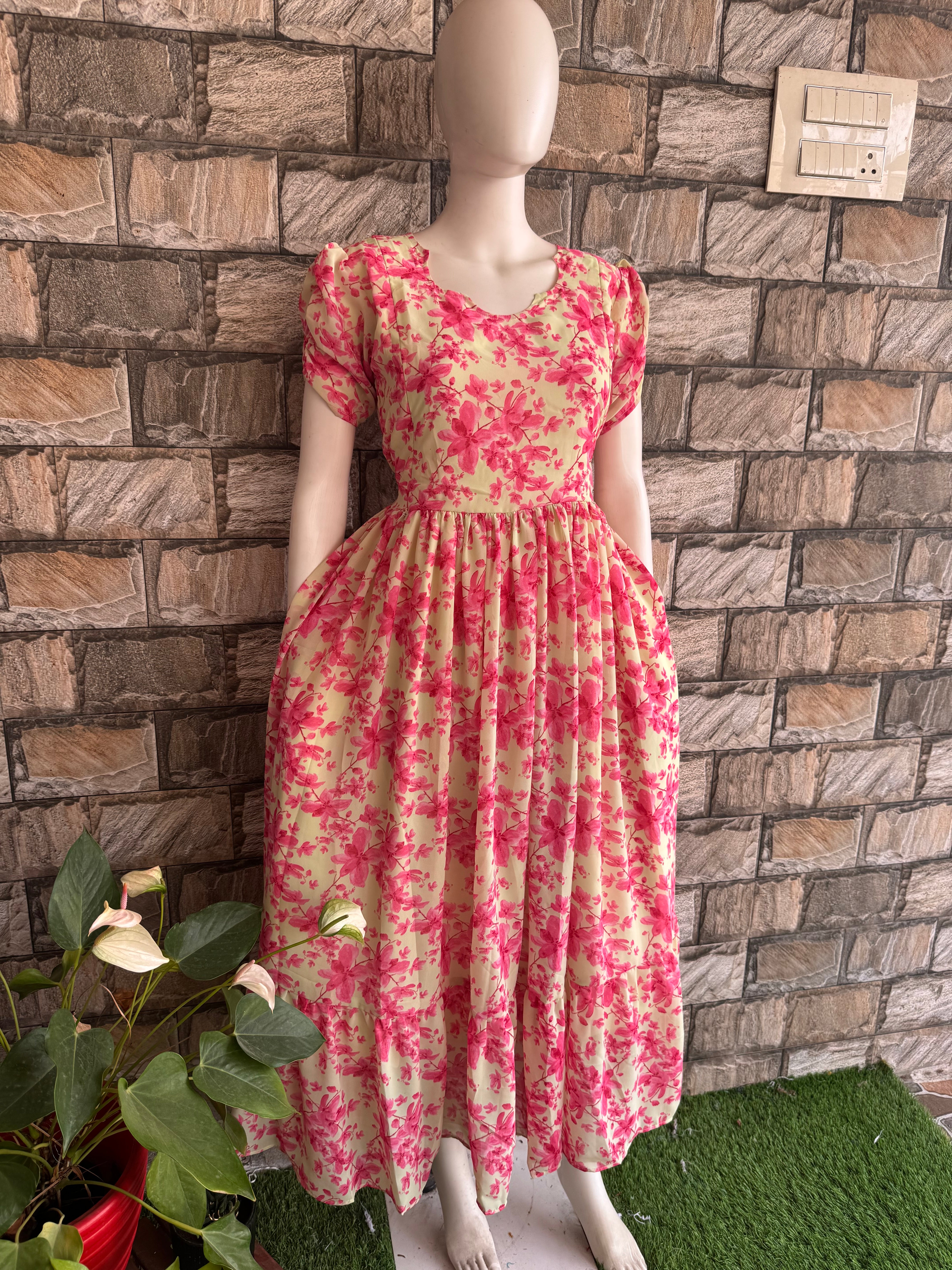 Half White maternity Maxi - perfect for shoot CF170