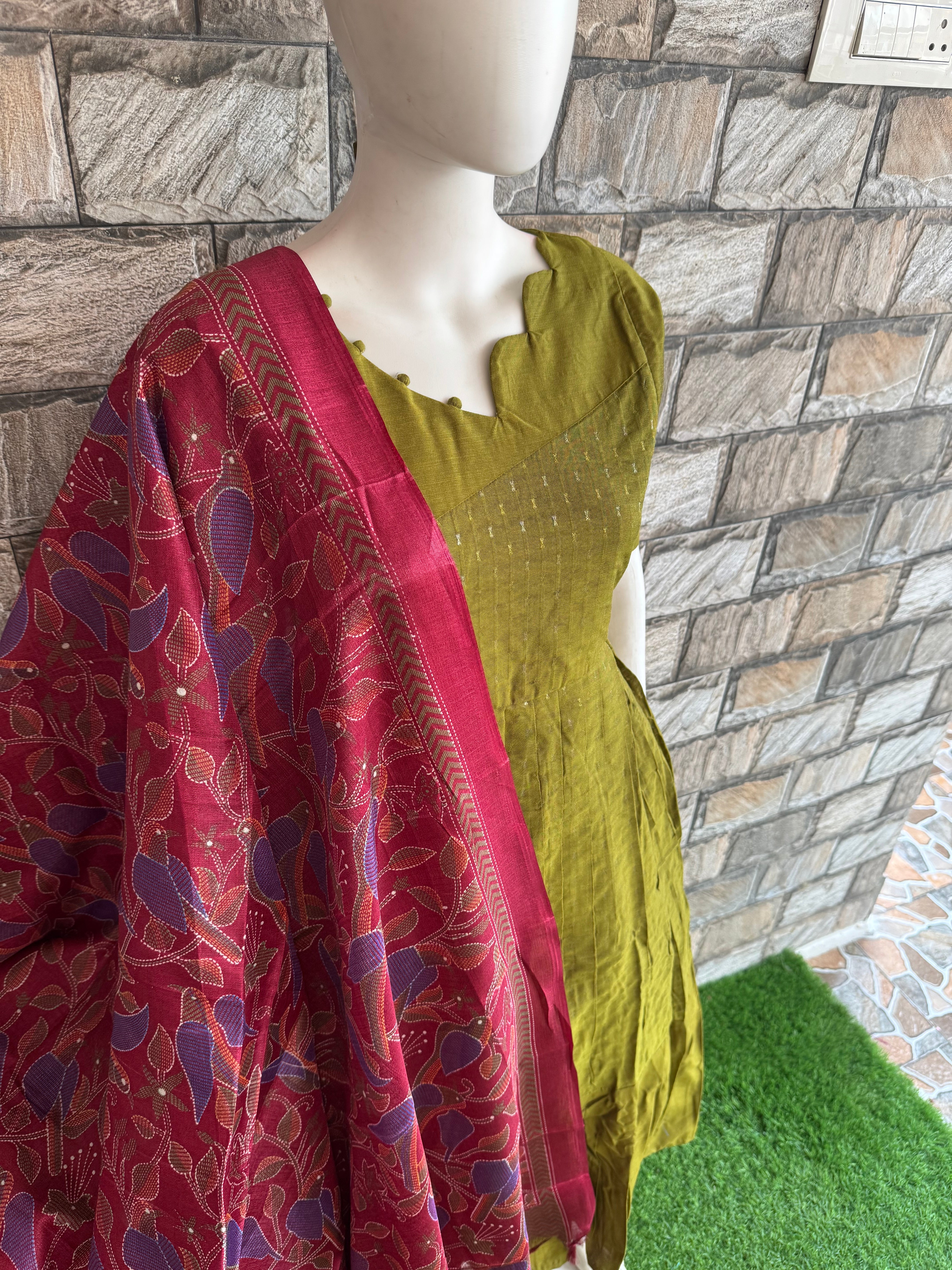 Maroon Poly Khadhi dupatta