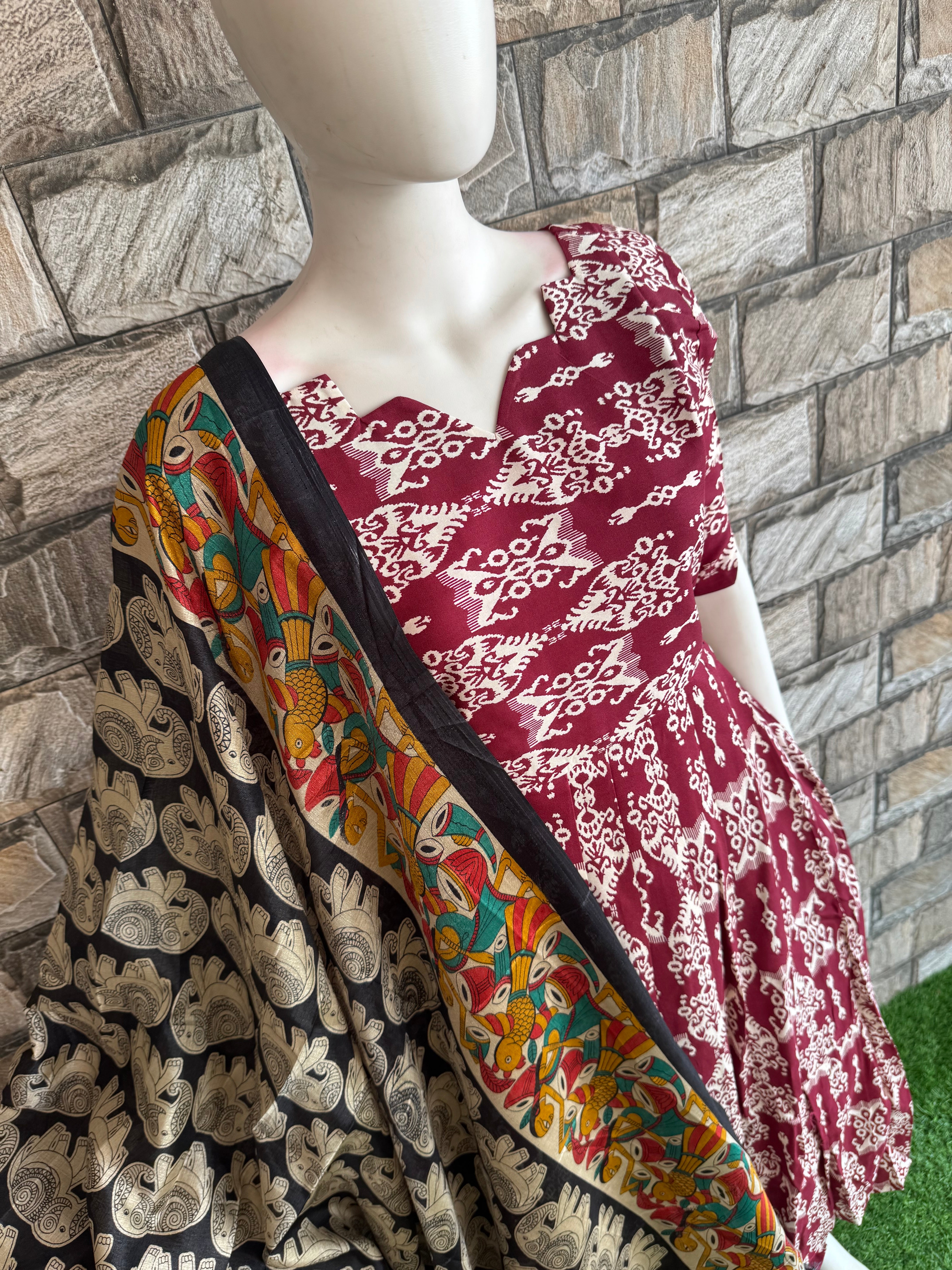 Black dupatta for maroon ajrak