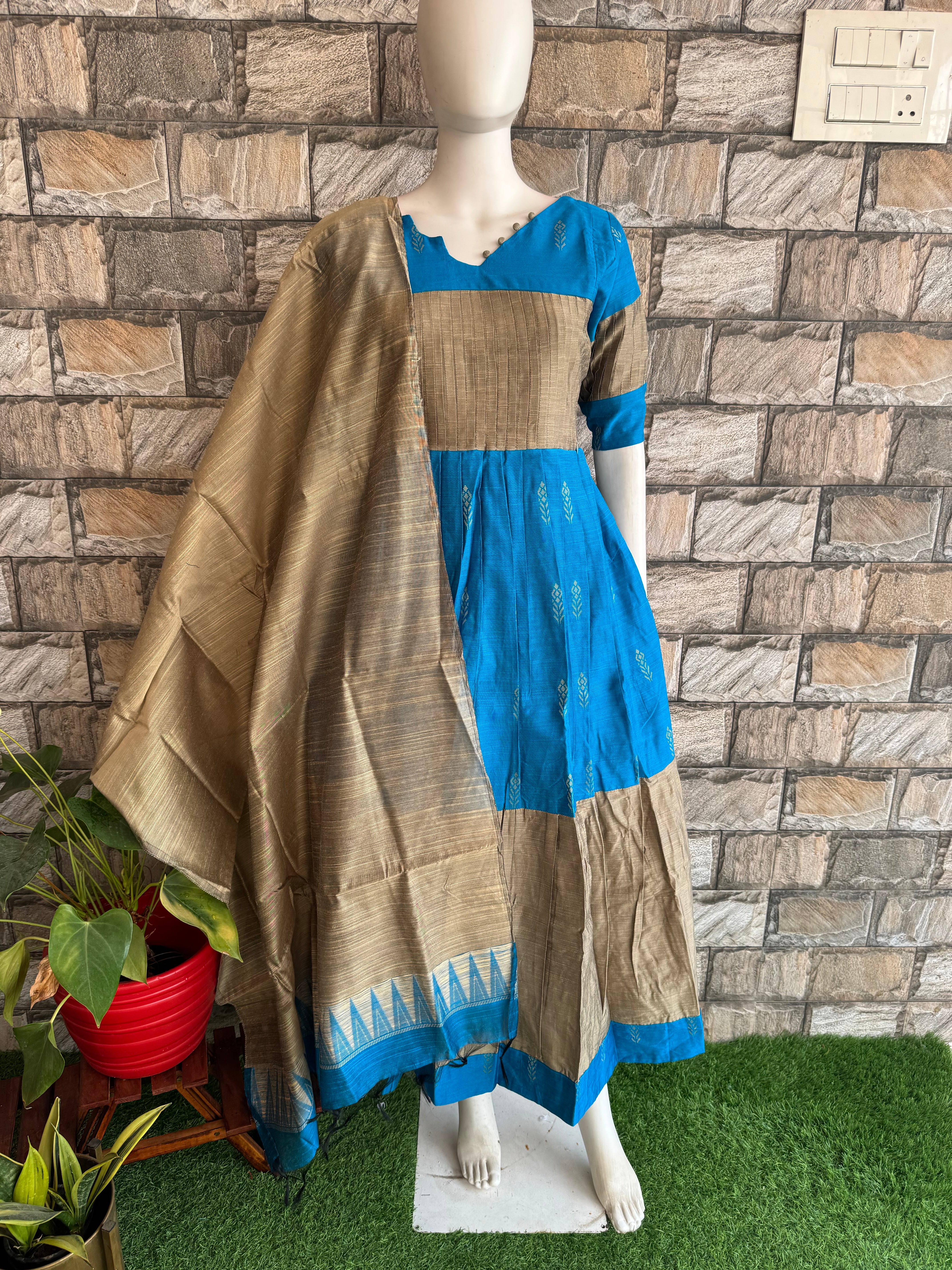 Grey dupatta for Pongal series