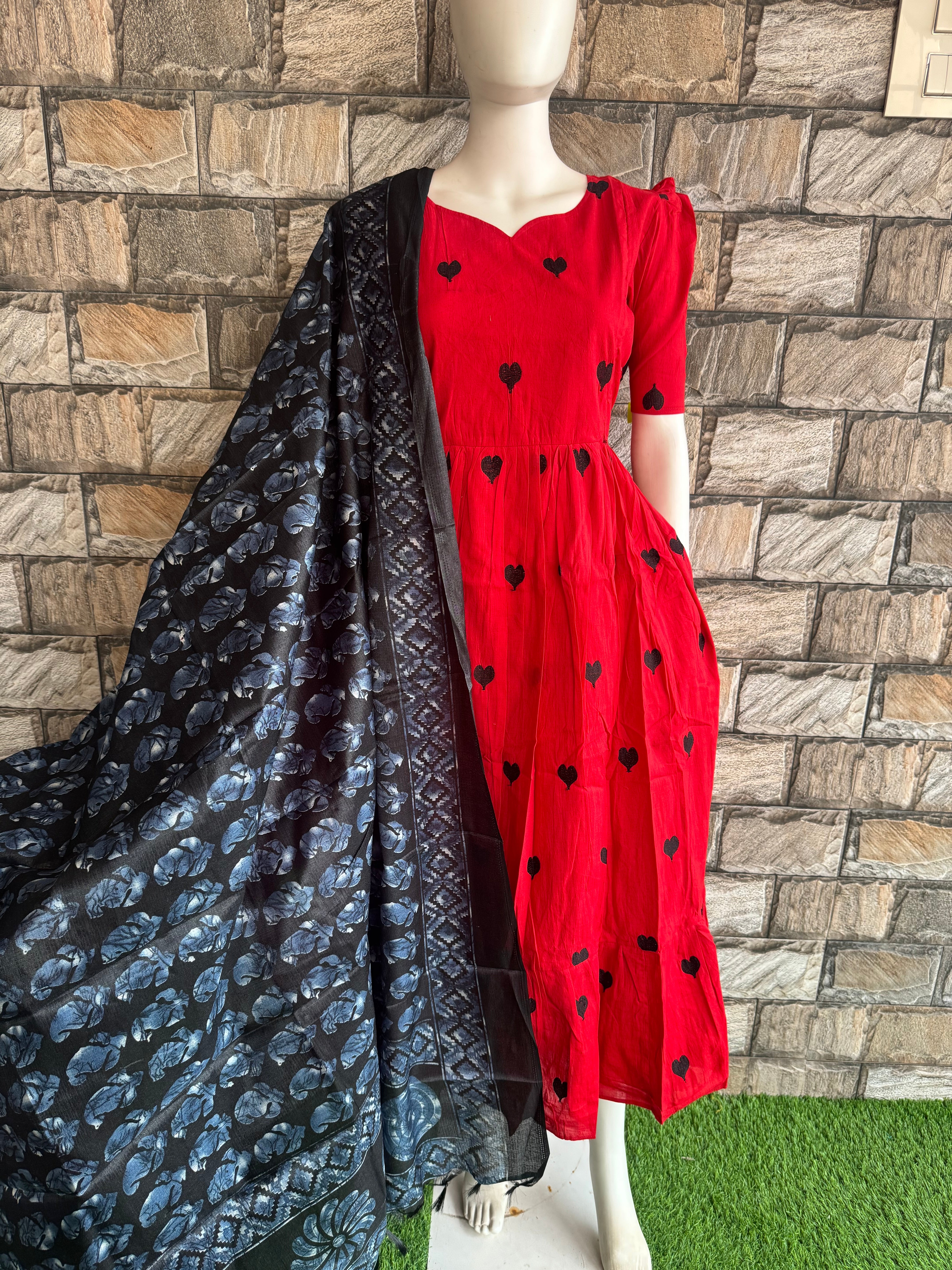 Black khadhi dupatta