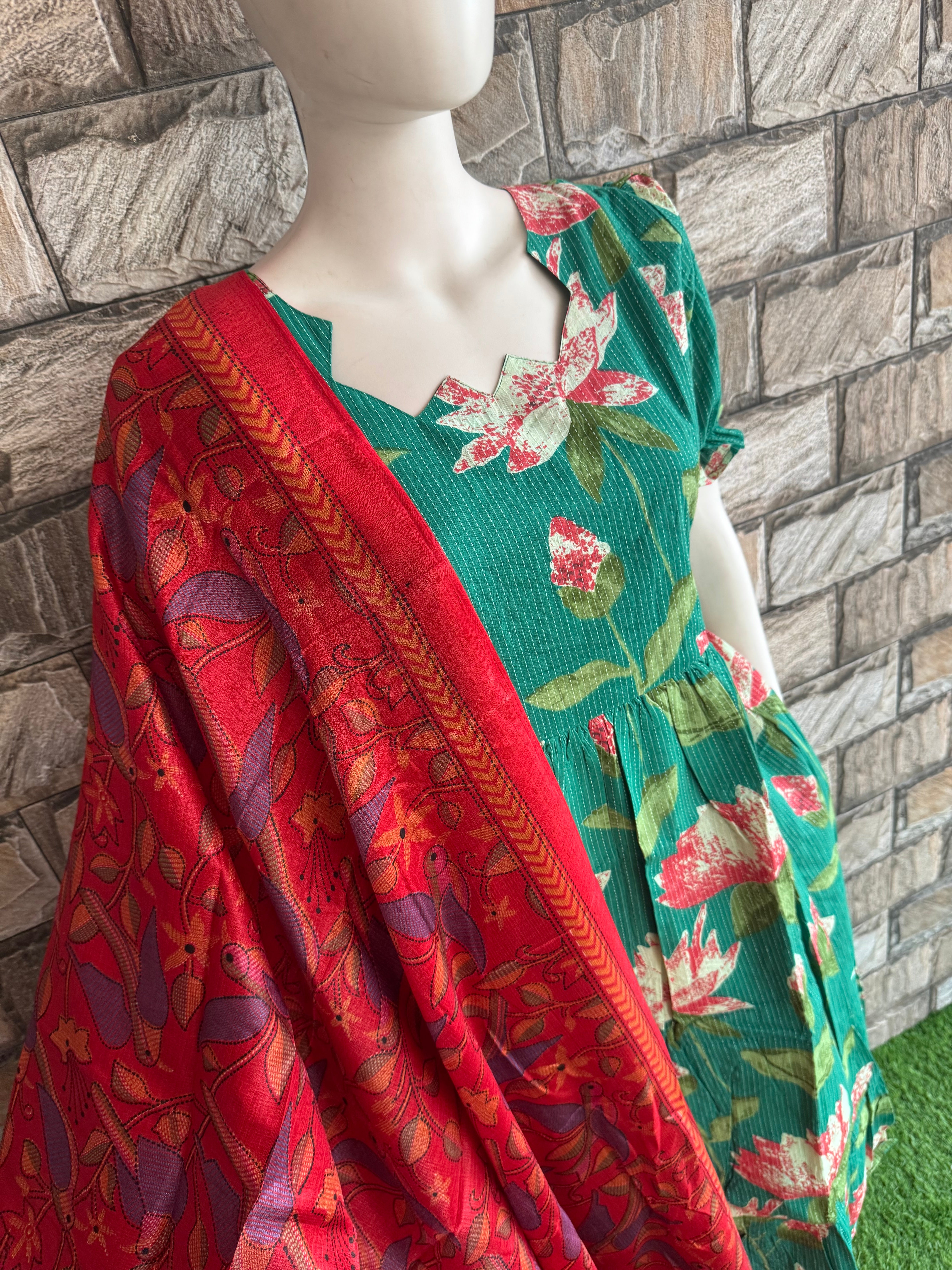 Red khadhi dupatta