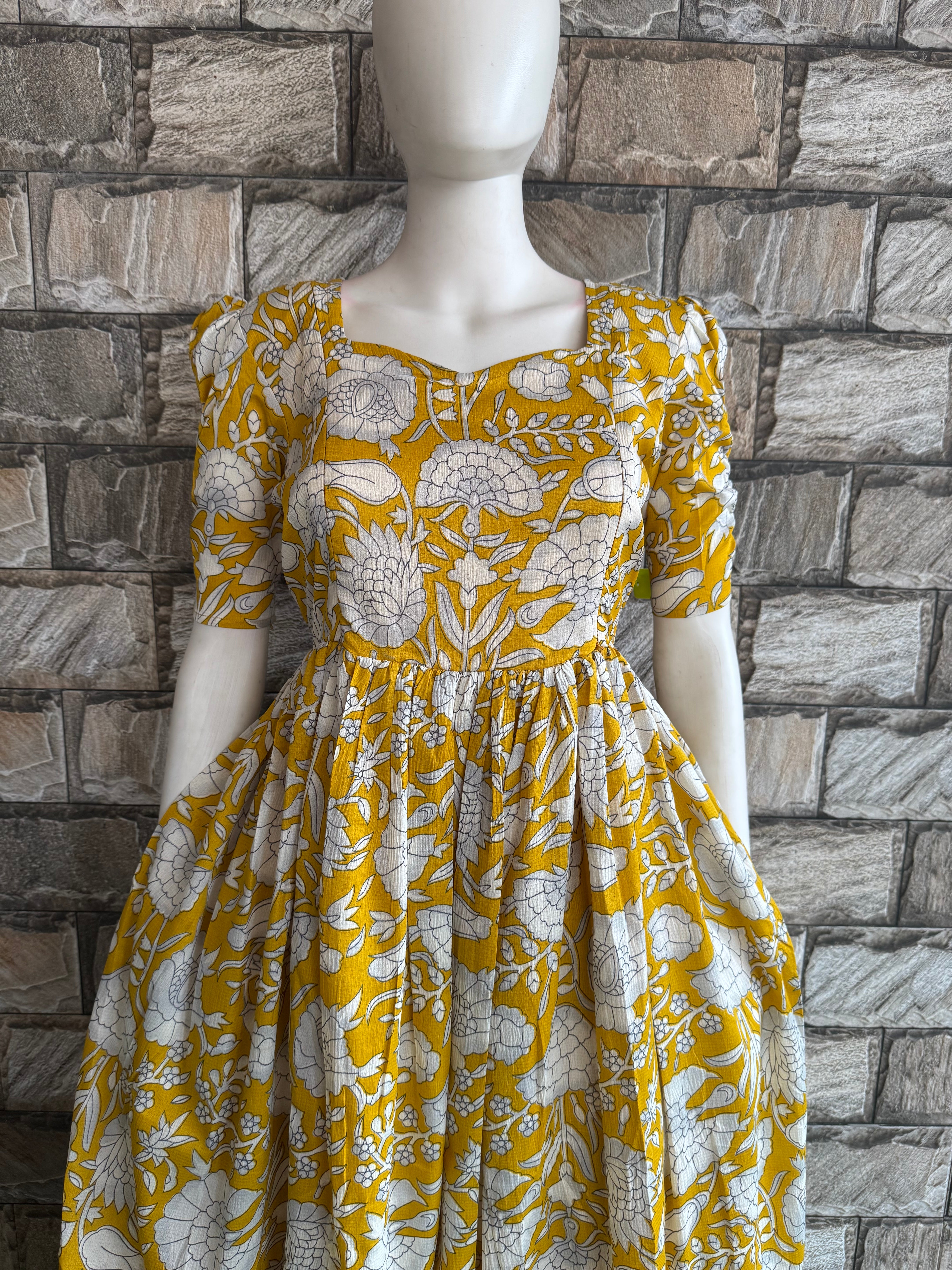 Manjal - Floral delta maternity maxi