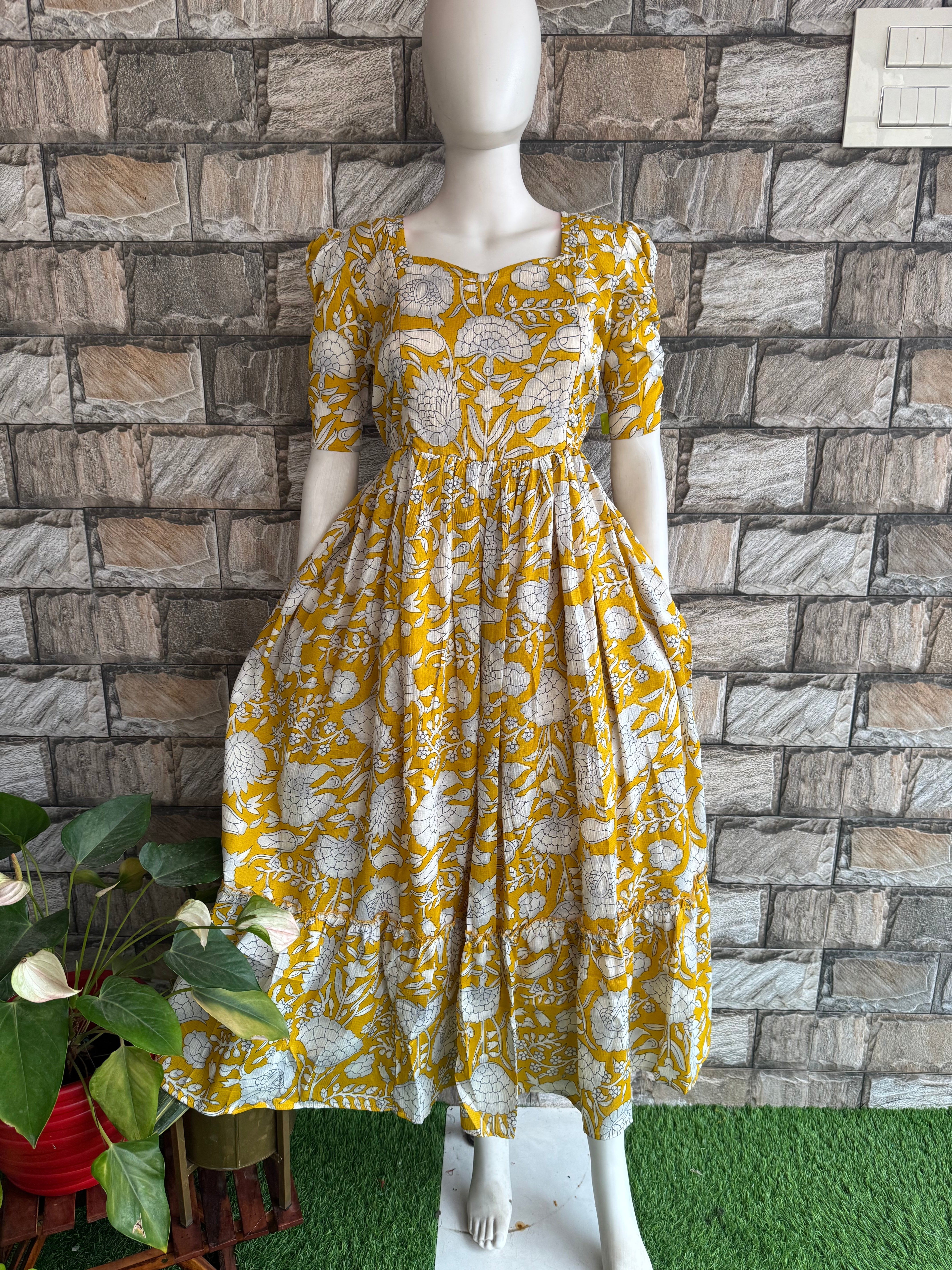 Manjal - Floral delta maternity maxi