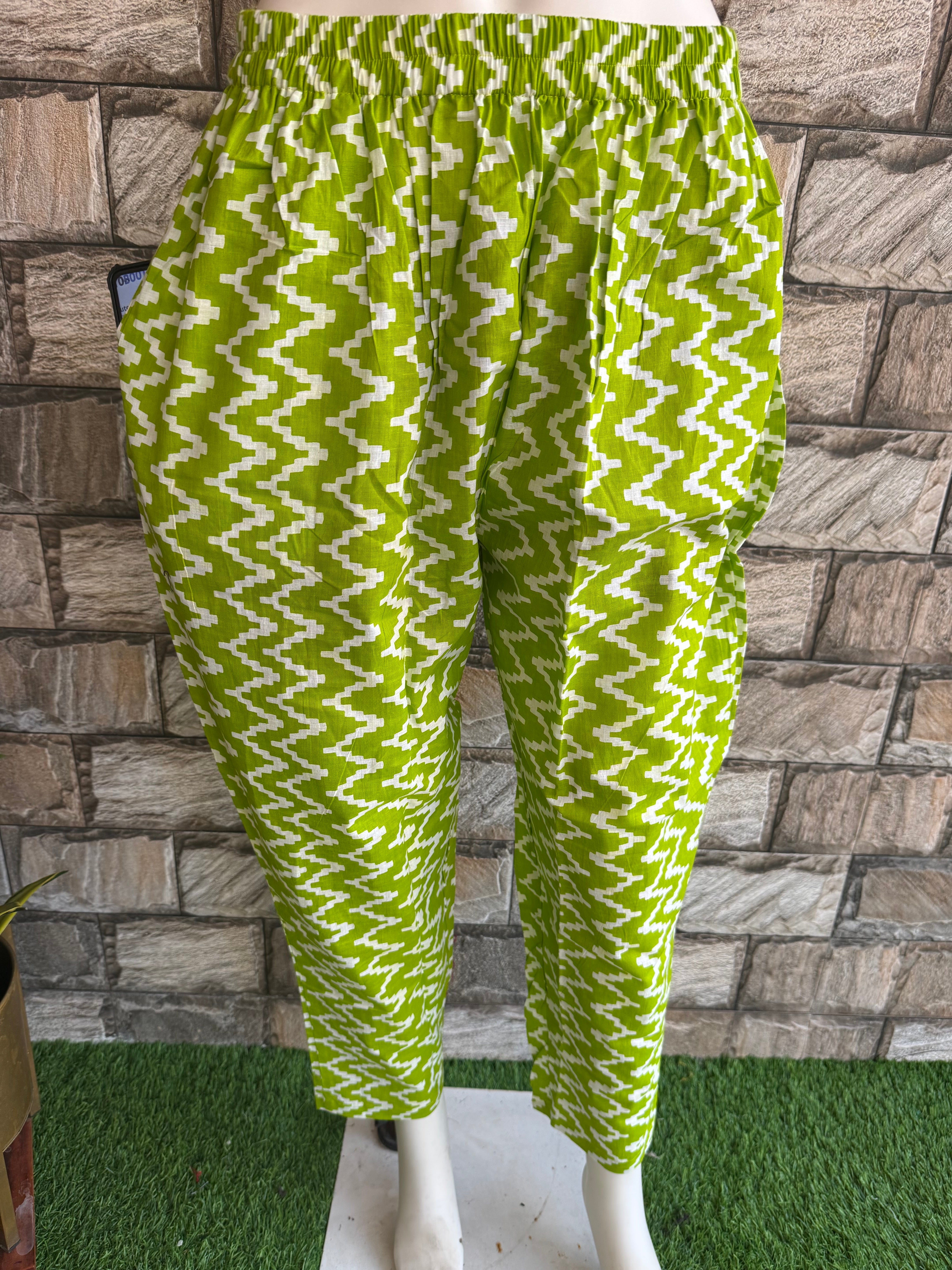 Parrot Green - 3 Piece Feeding Set