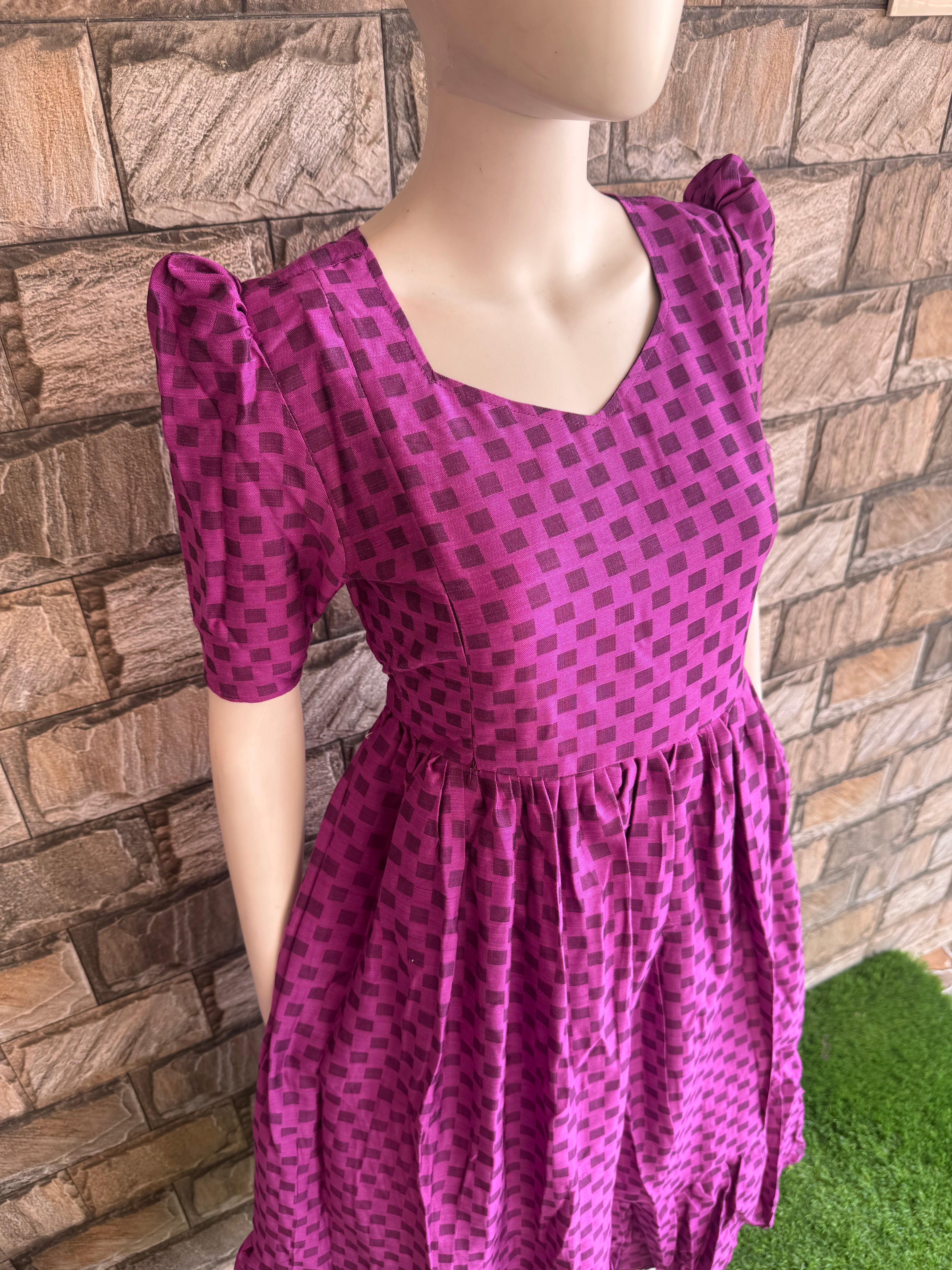 Purple checked square