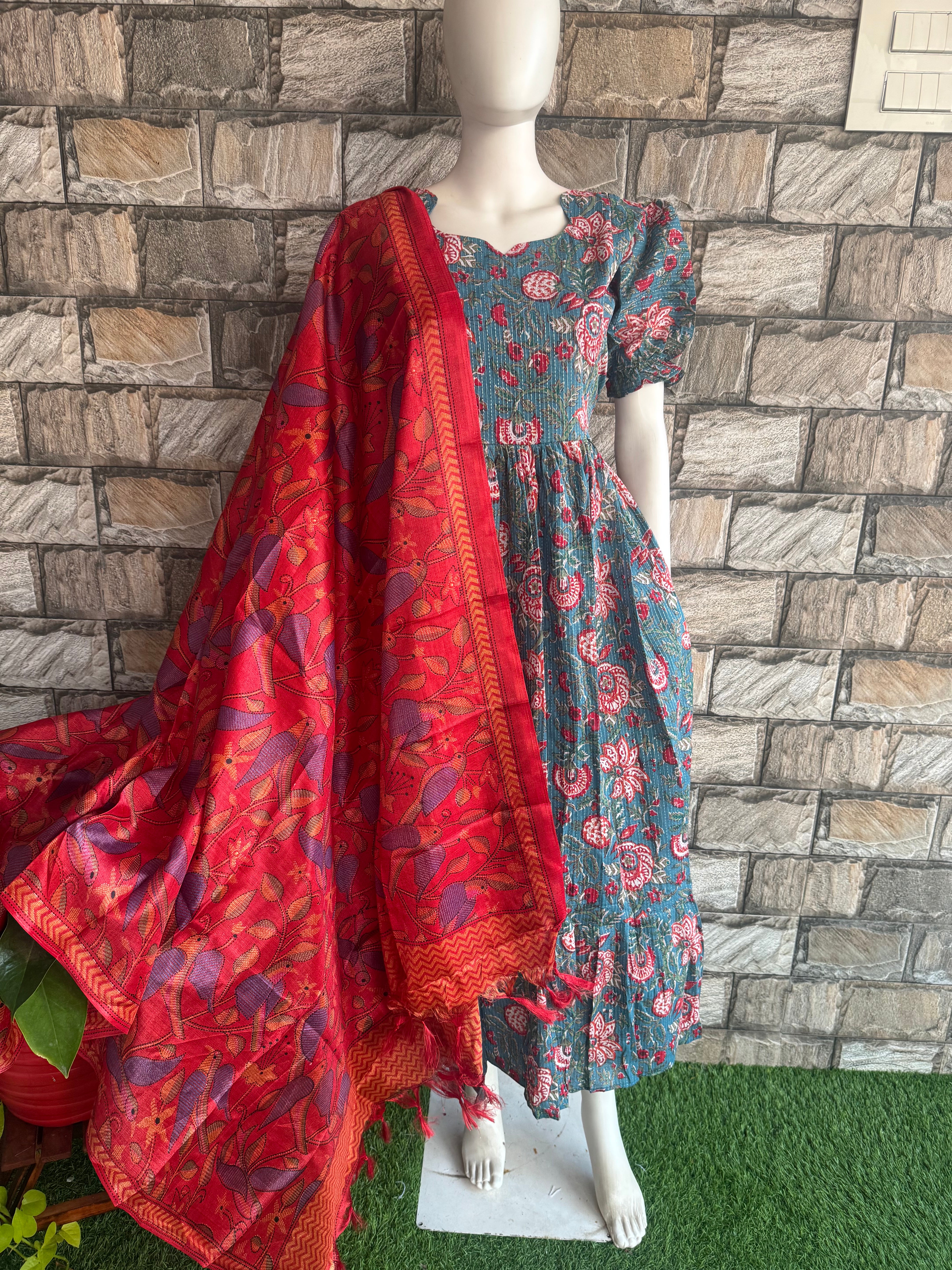 Red khadhi dupatta