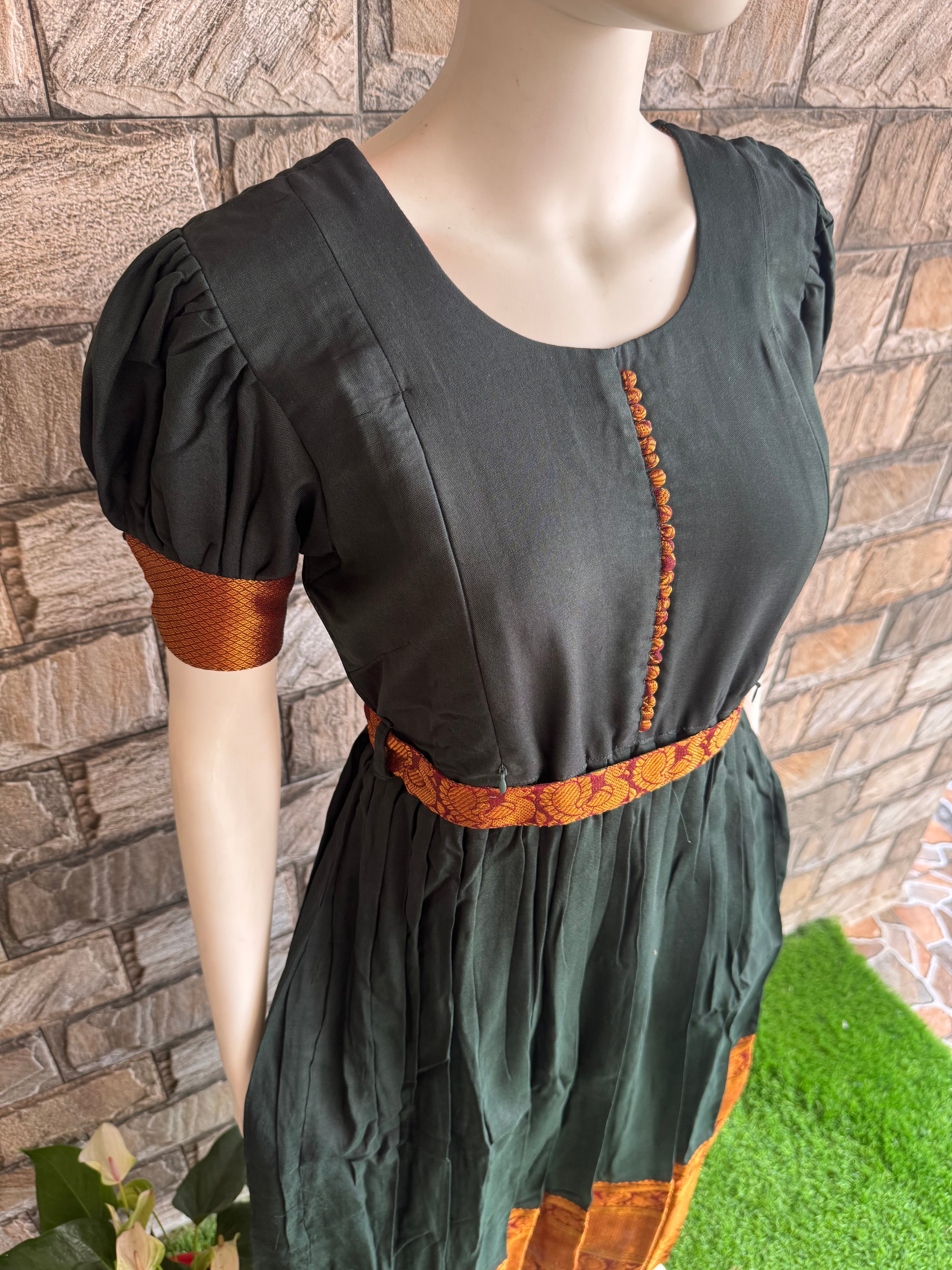 Green border cotton maxi