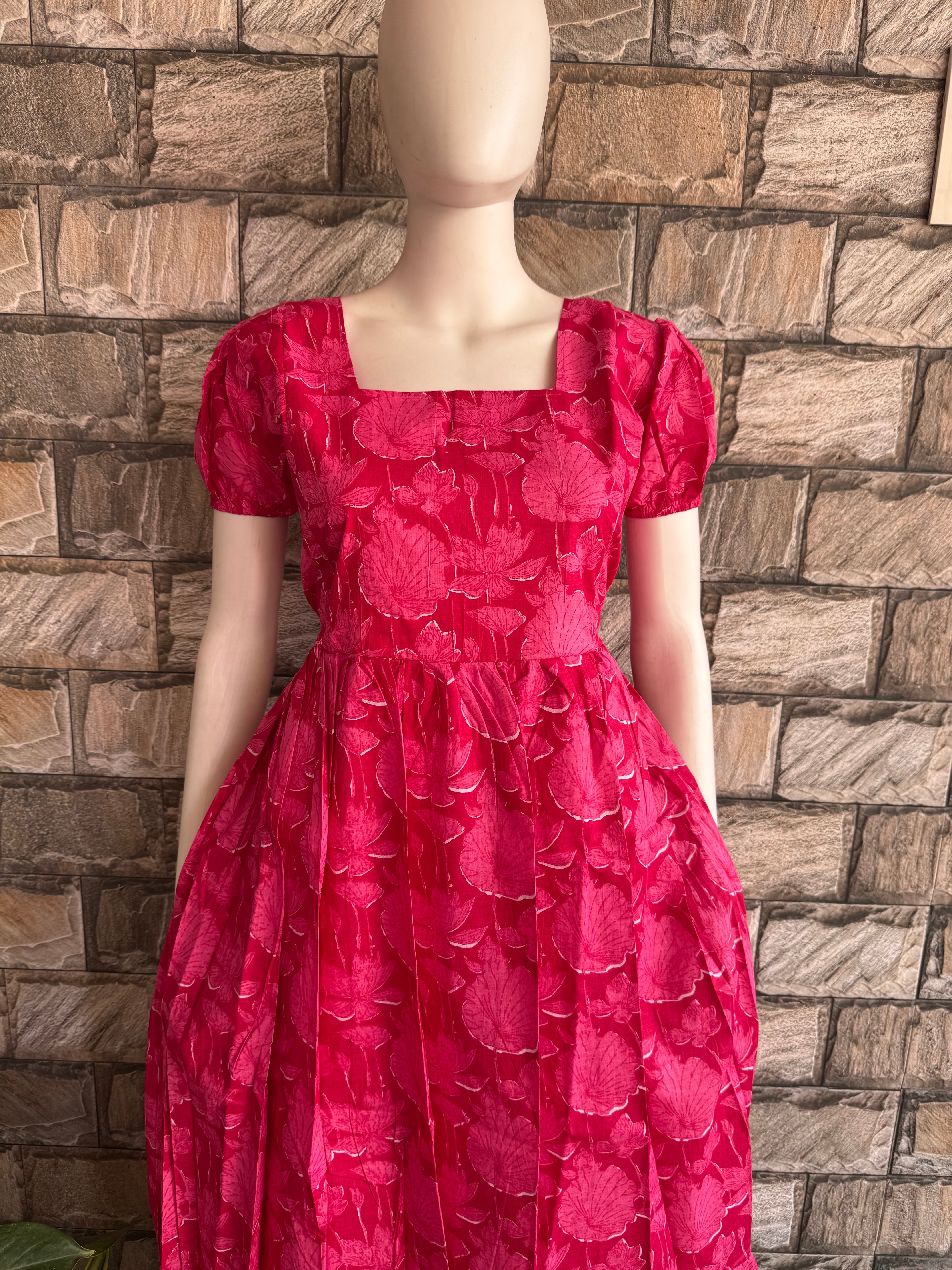 Pink shade Cotton Maxi - Leaf