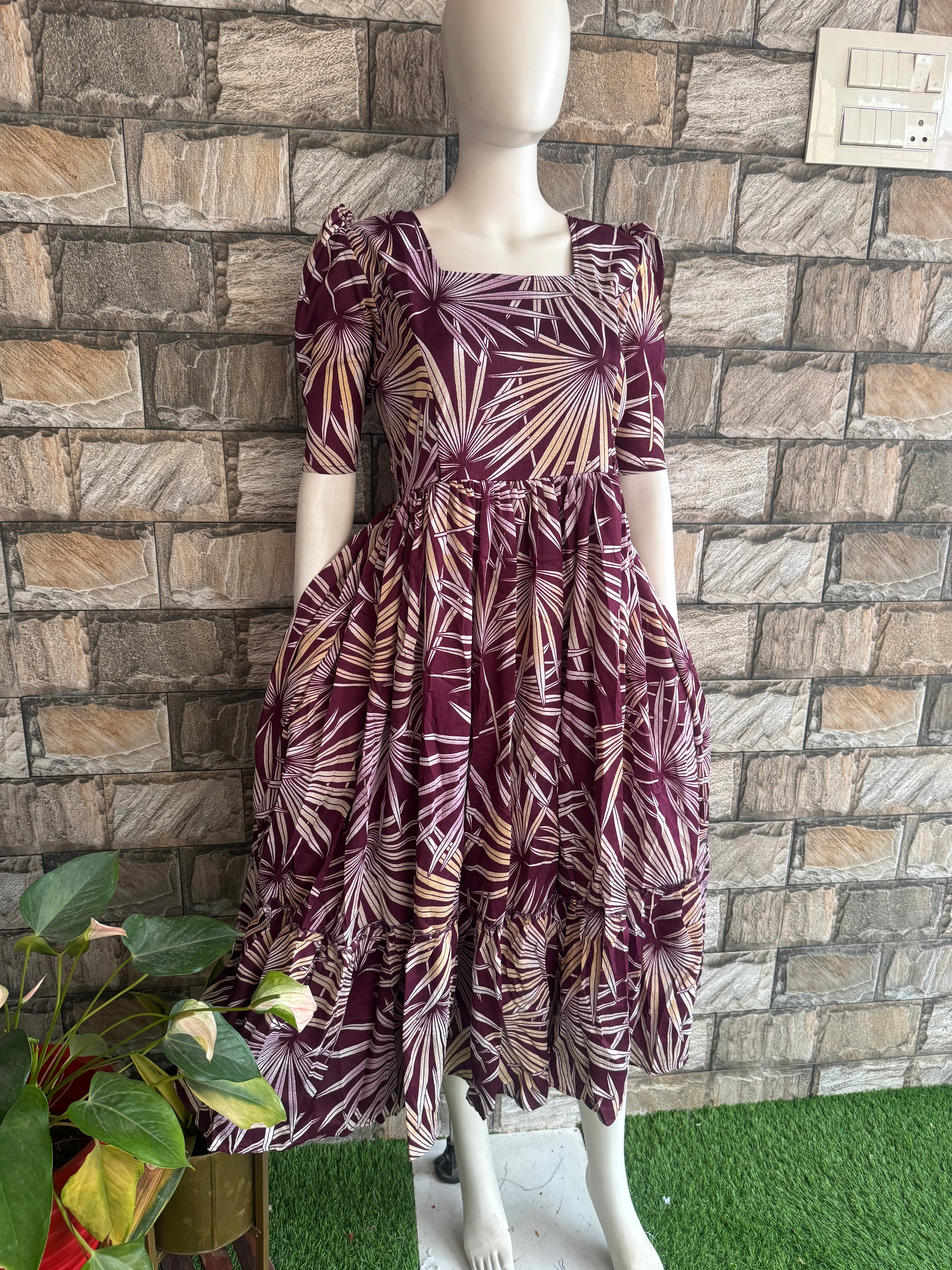 Tropical Delta crepe maternity maxi