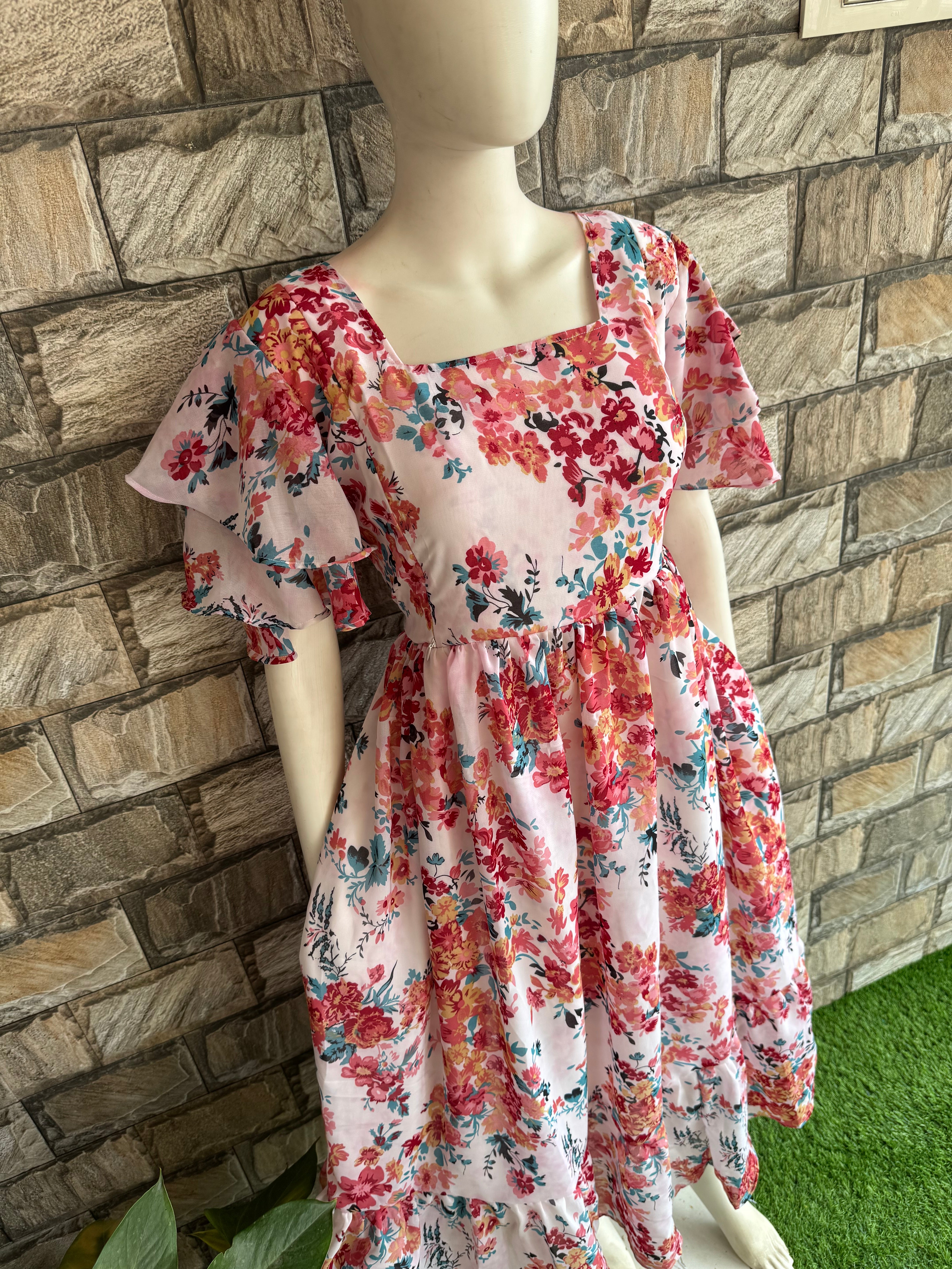 Pinky Butterfly sleeve Maternity maxi