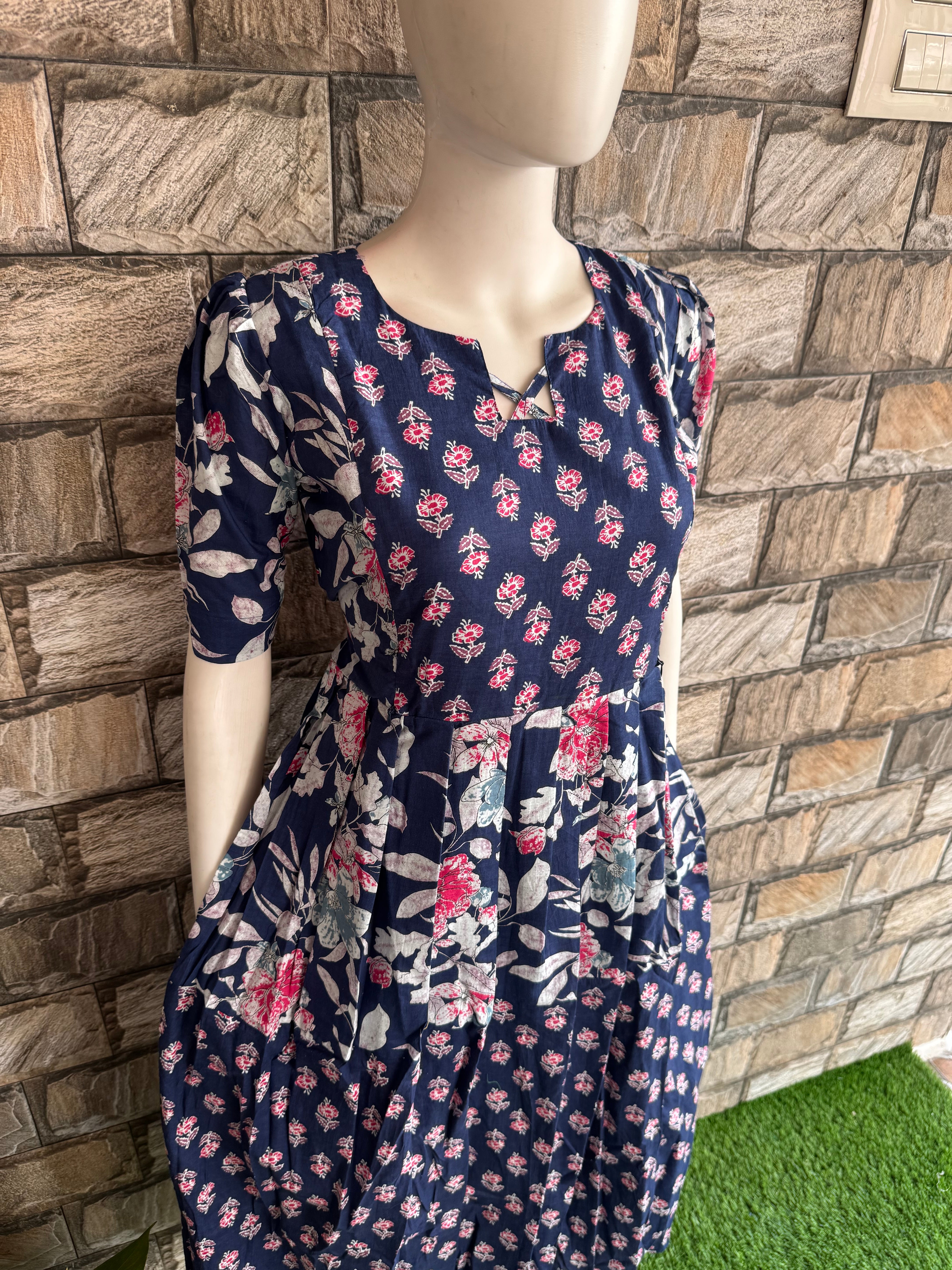 Pale Ujjala Garland floral Maternity maxi